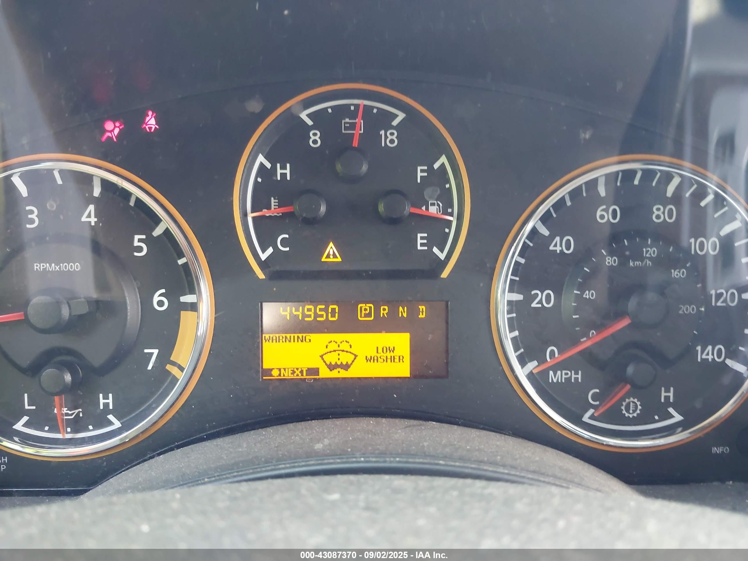 NISSAN TITAN image 7