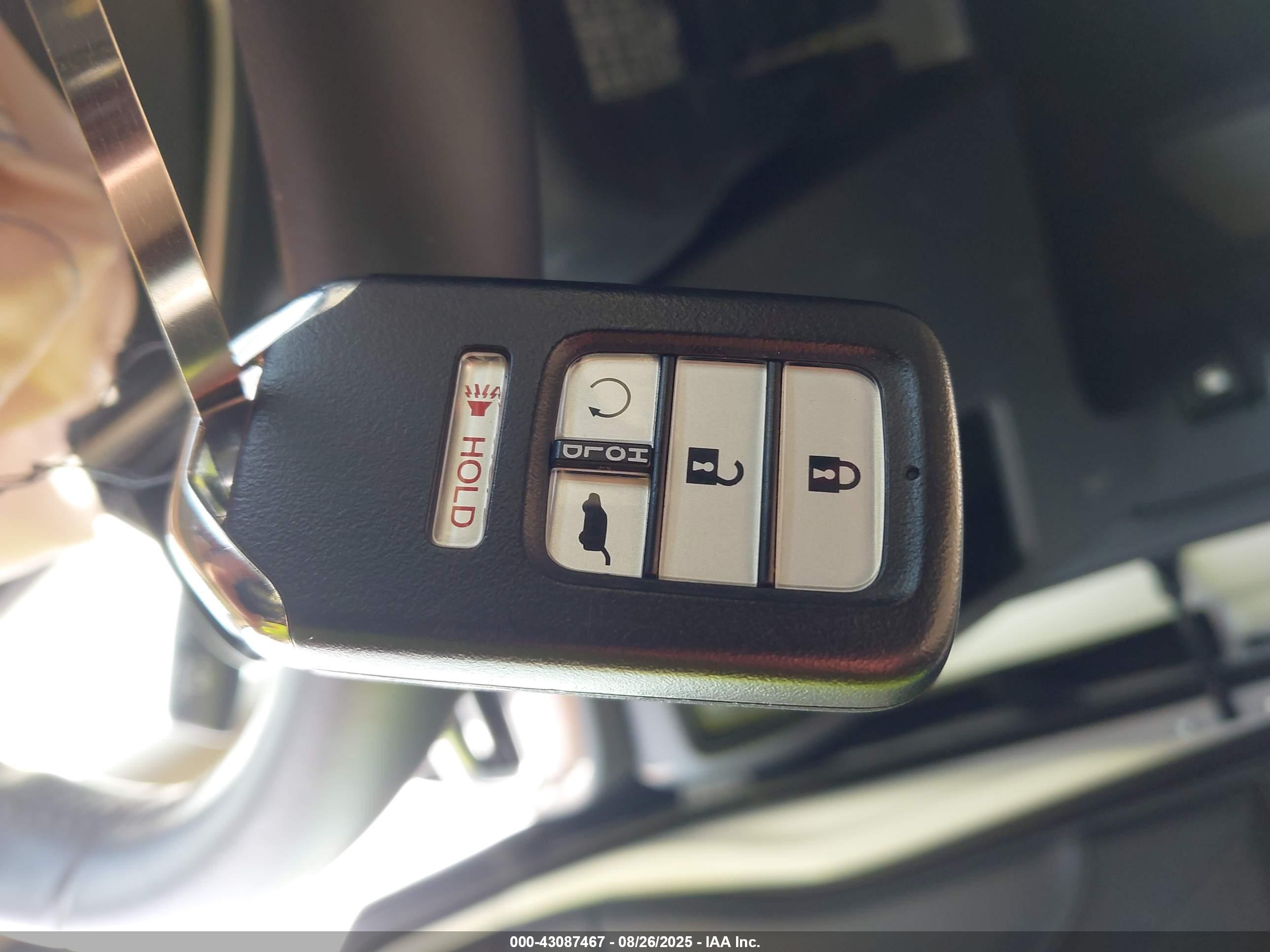 HONDA CR-V image 11