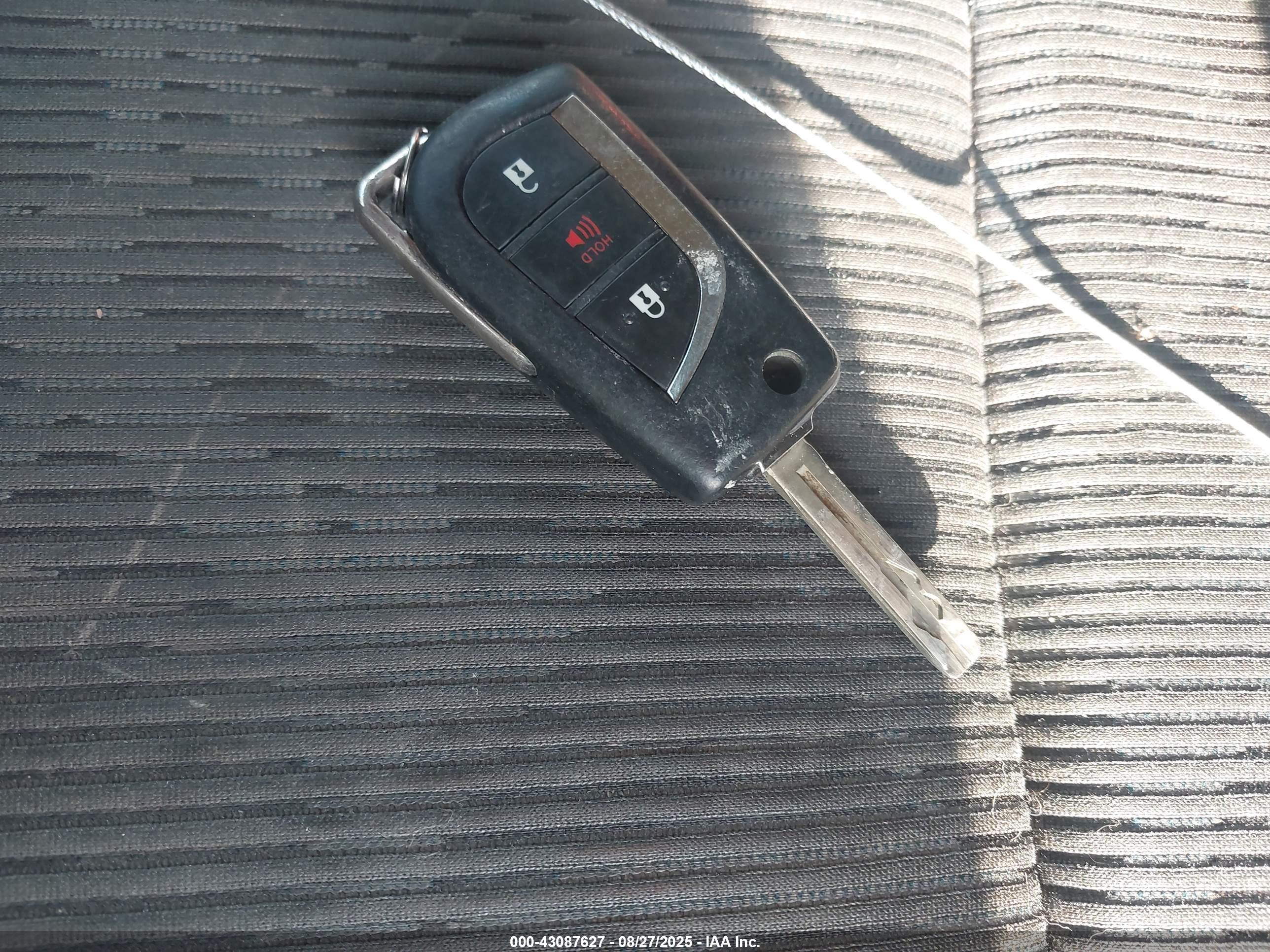 SCION XB image 11