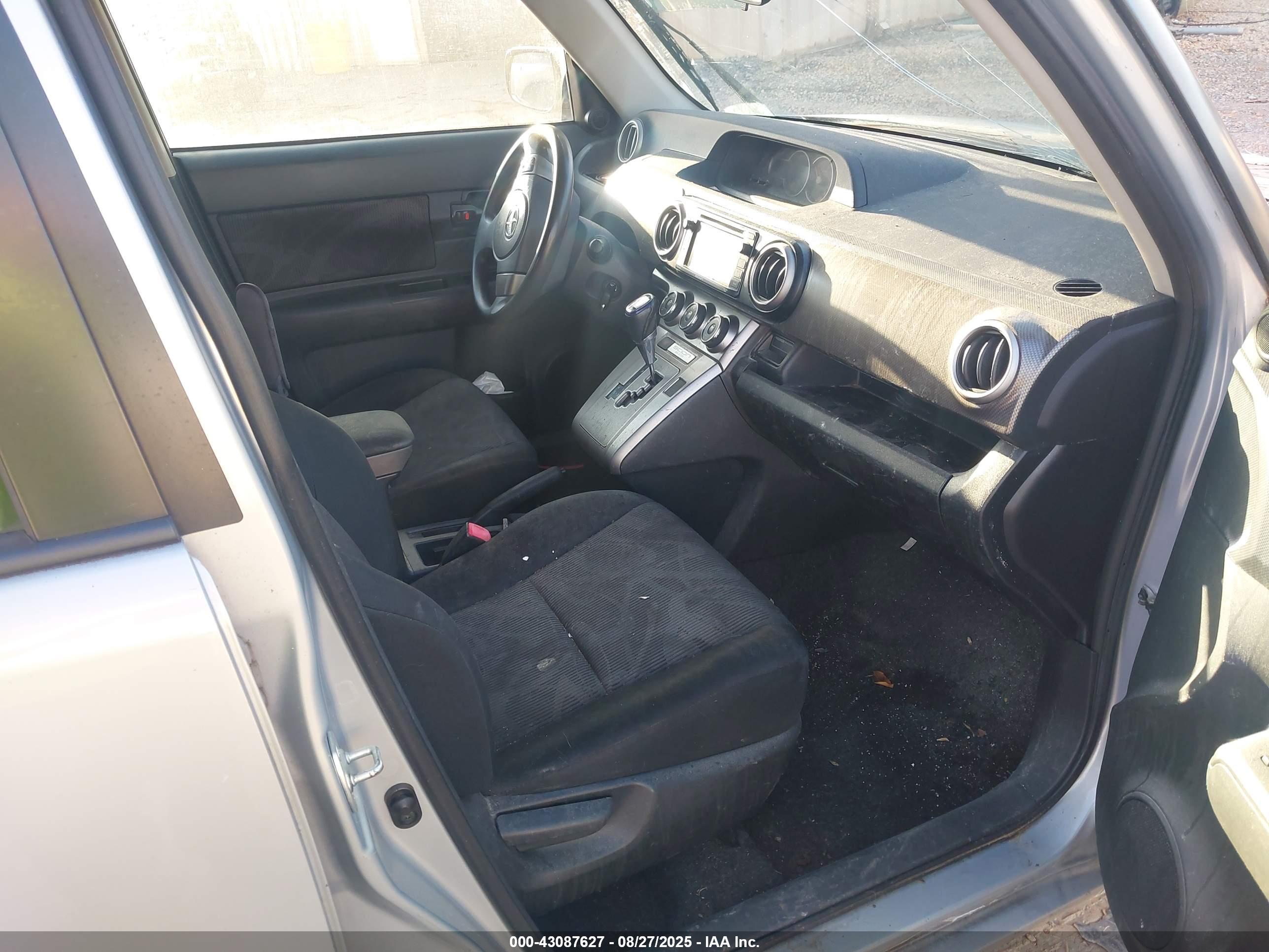 SCION XB image 5