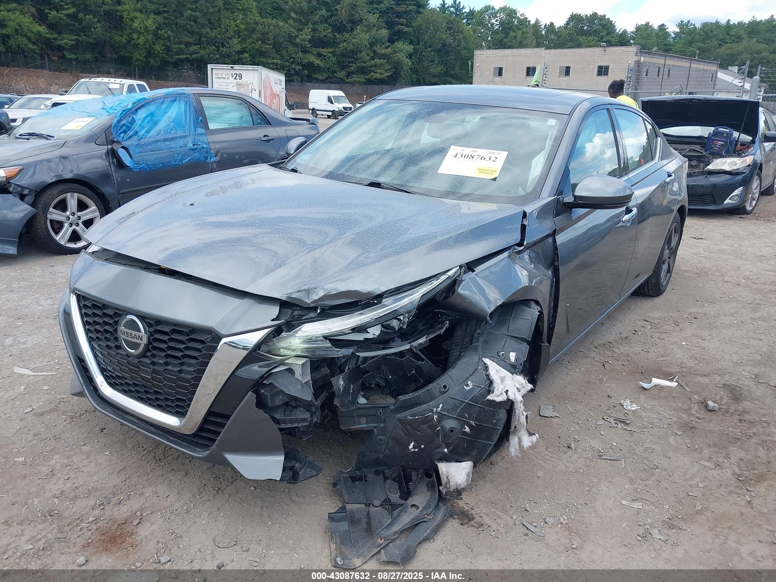 NISSAN ALTIMA image 2