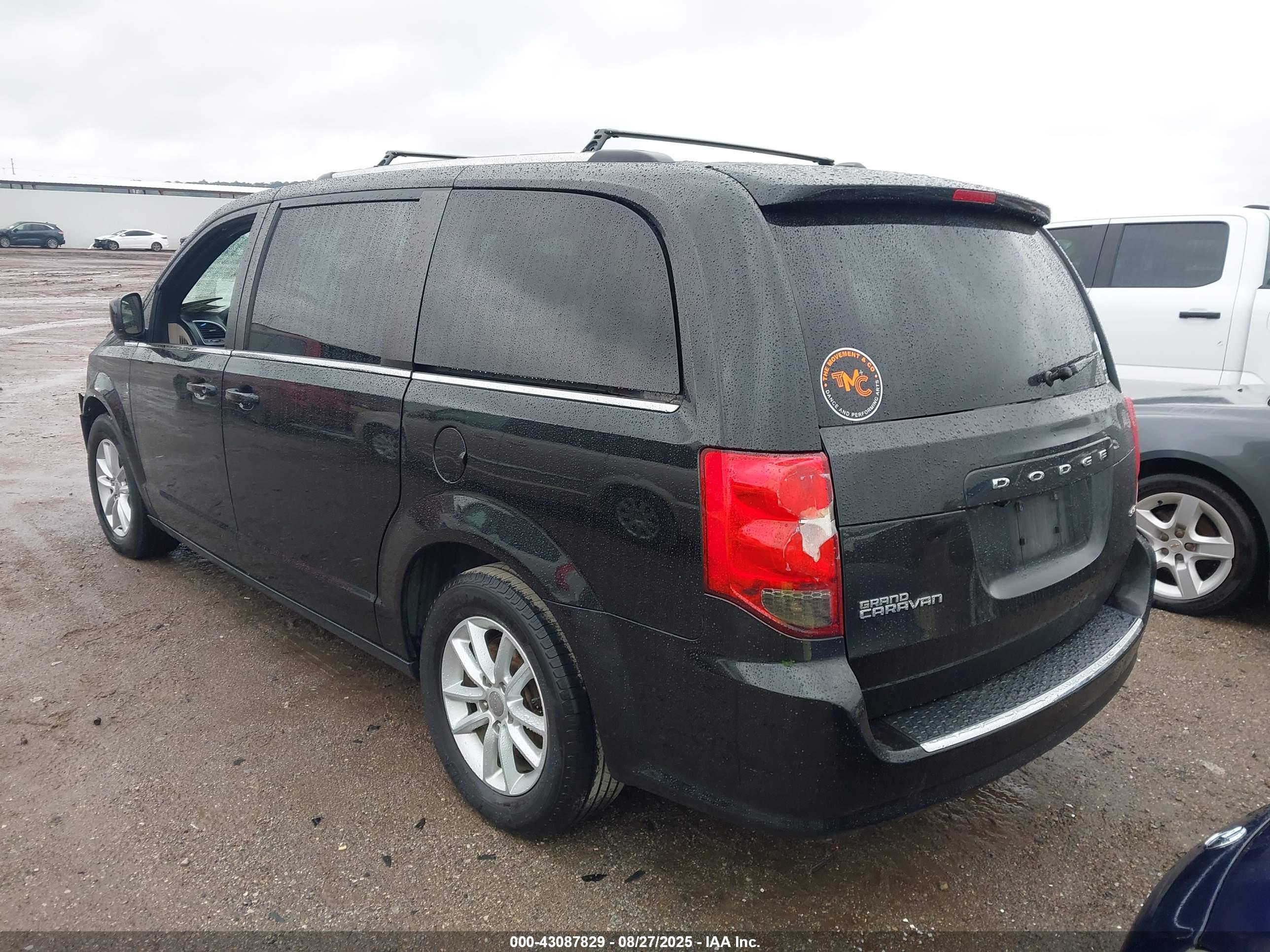 DODGE GRAND image 3