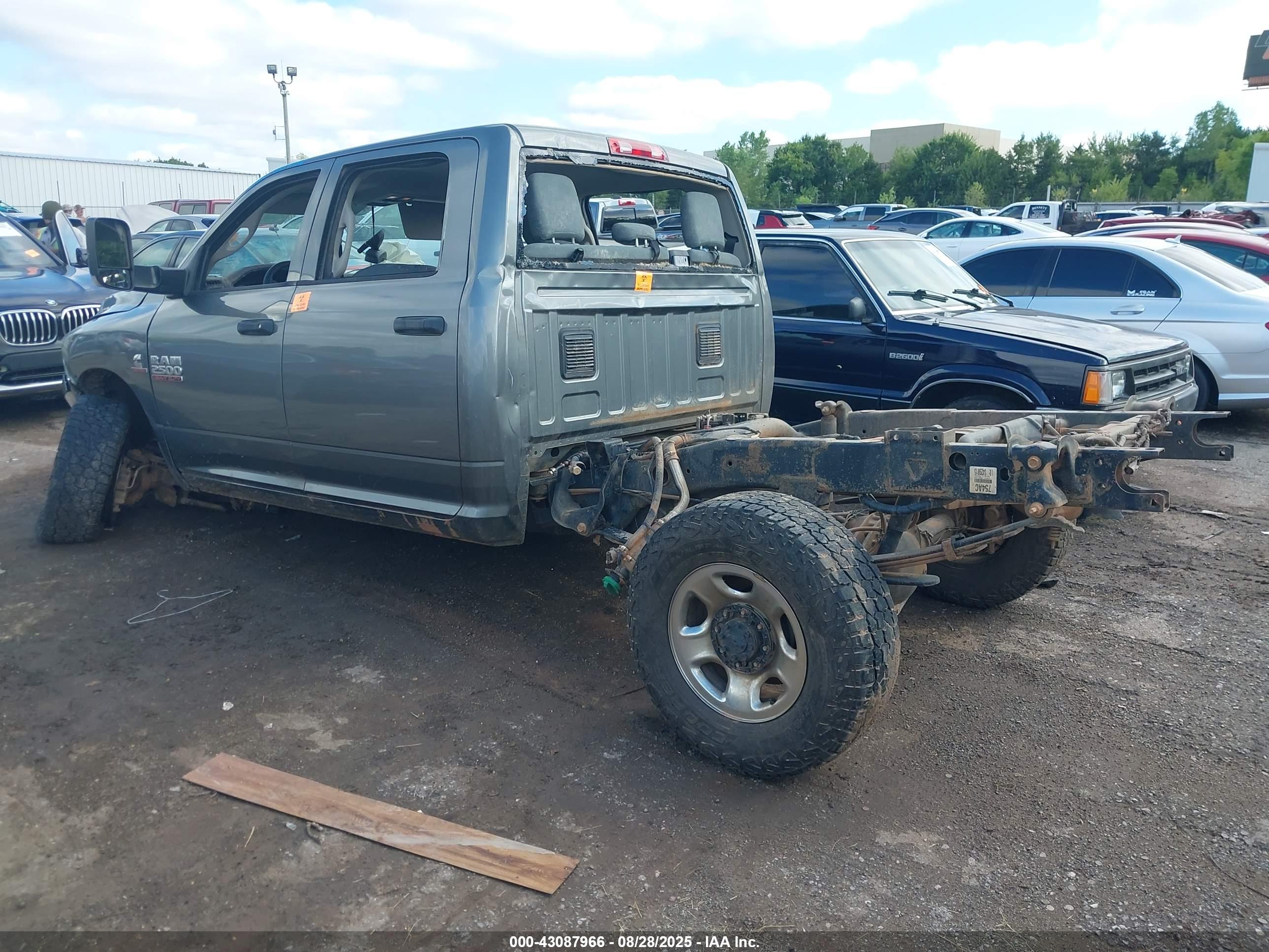 RAM 2500 image 3