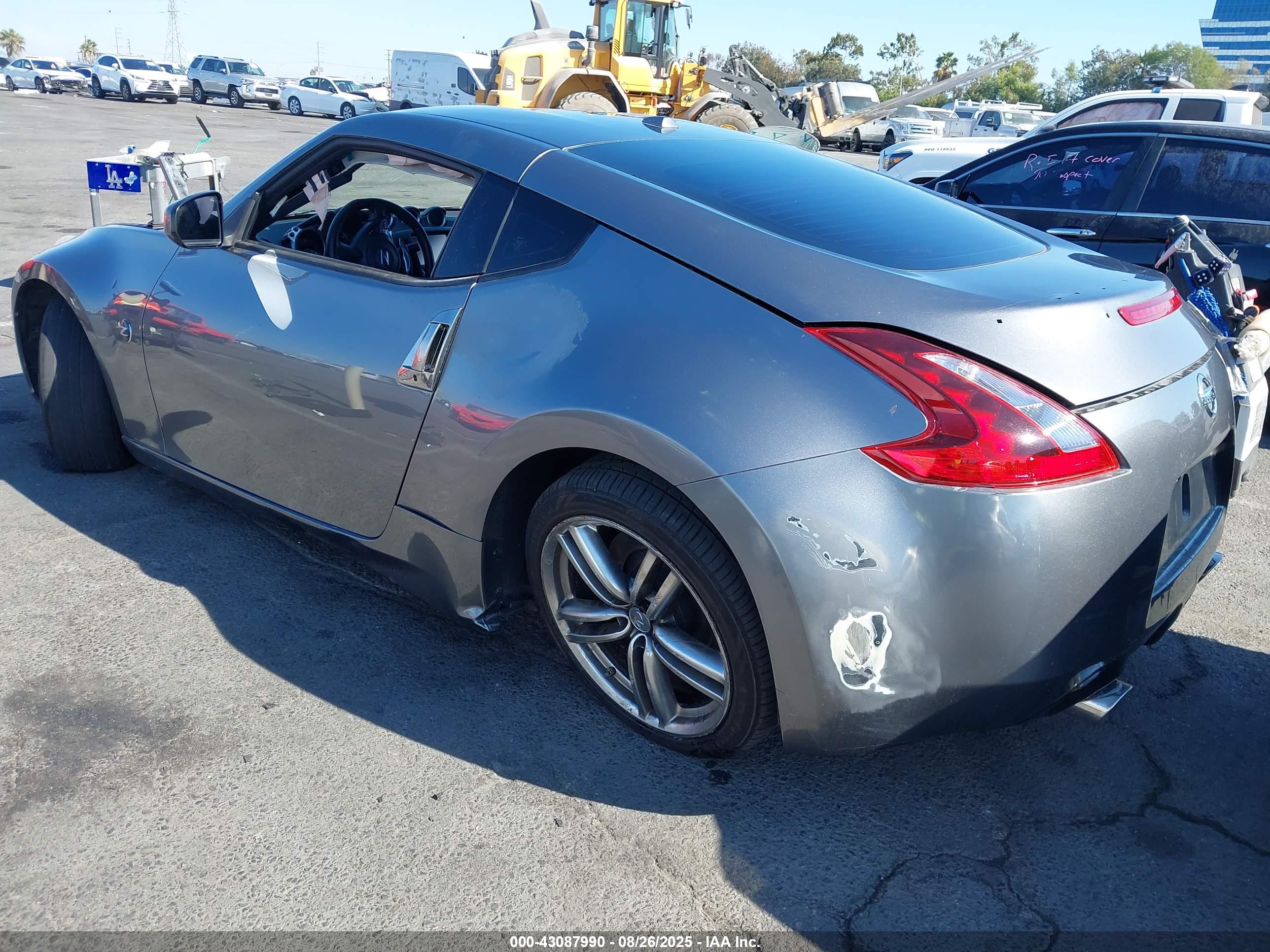 NISSAN 370Z image 3