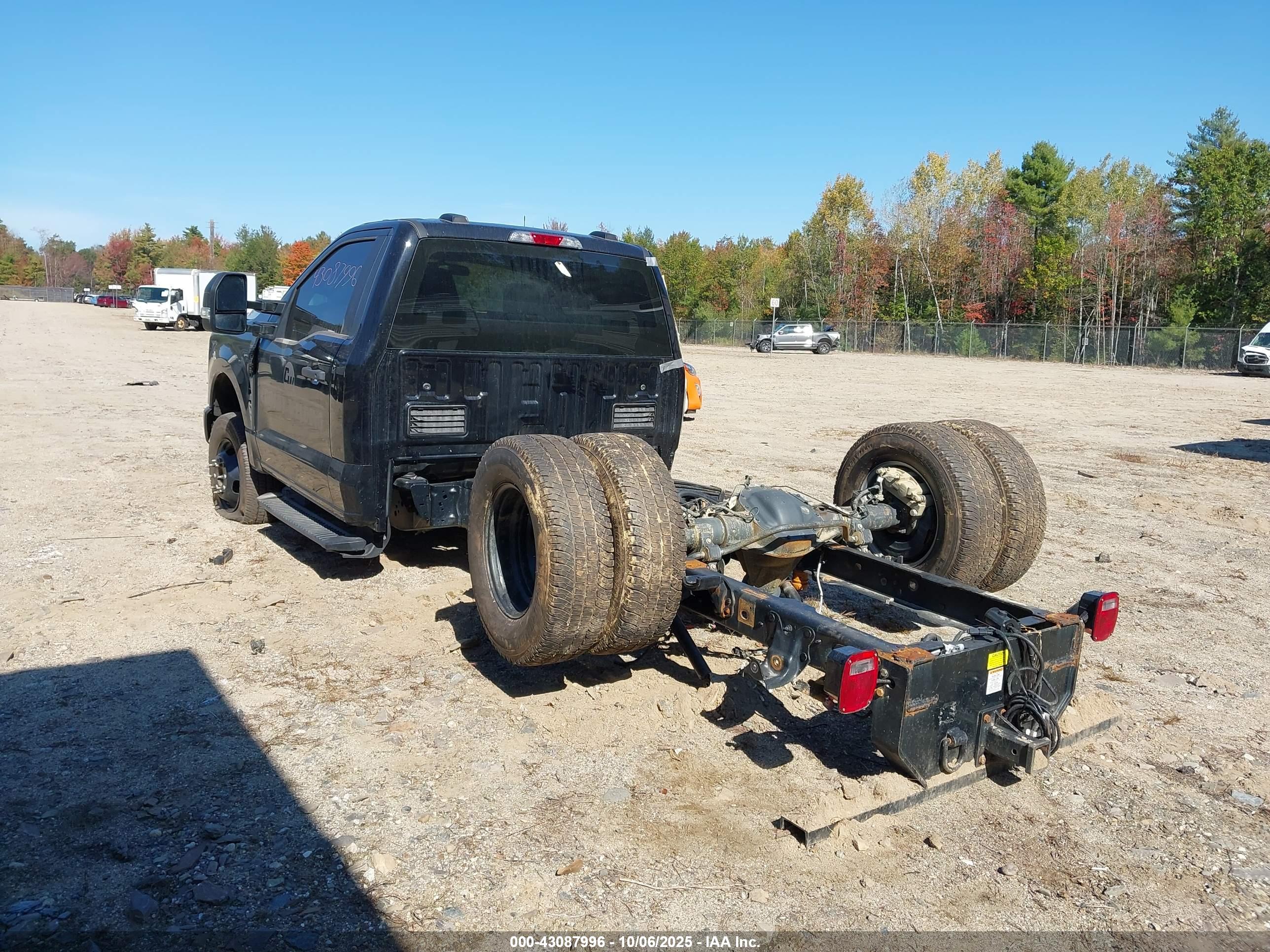 FORD F-350 image 3