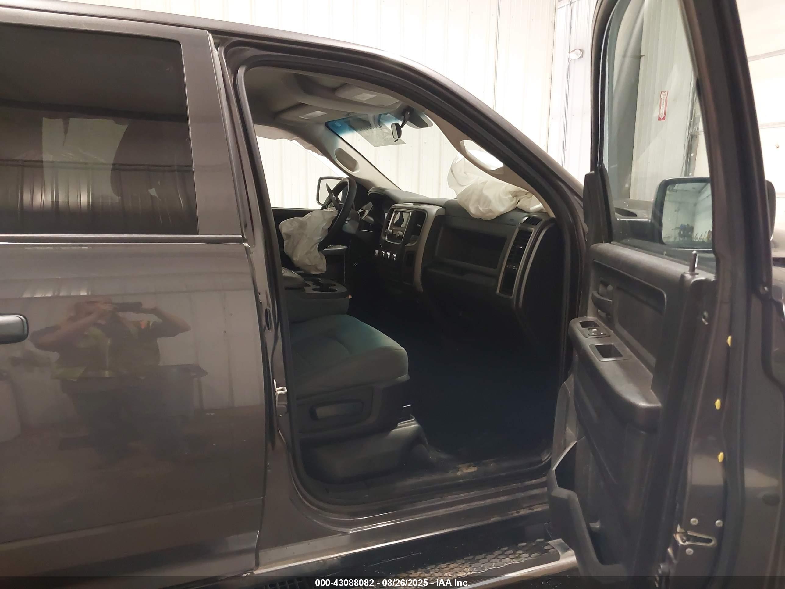 RAM 1500 image 5