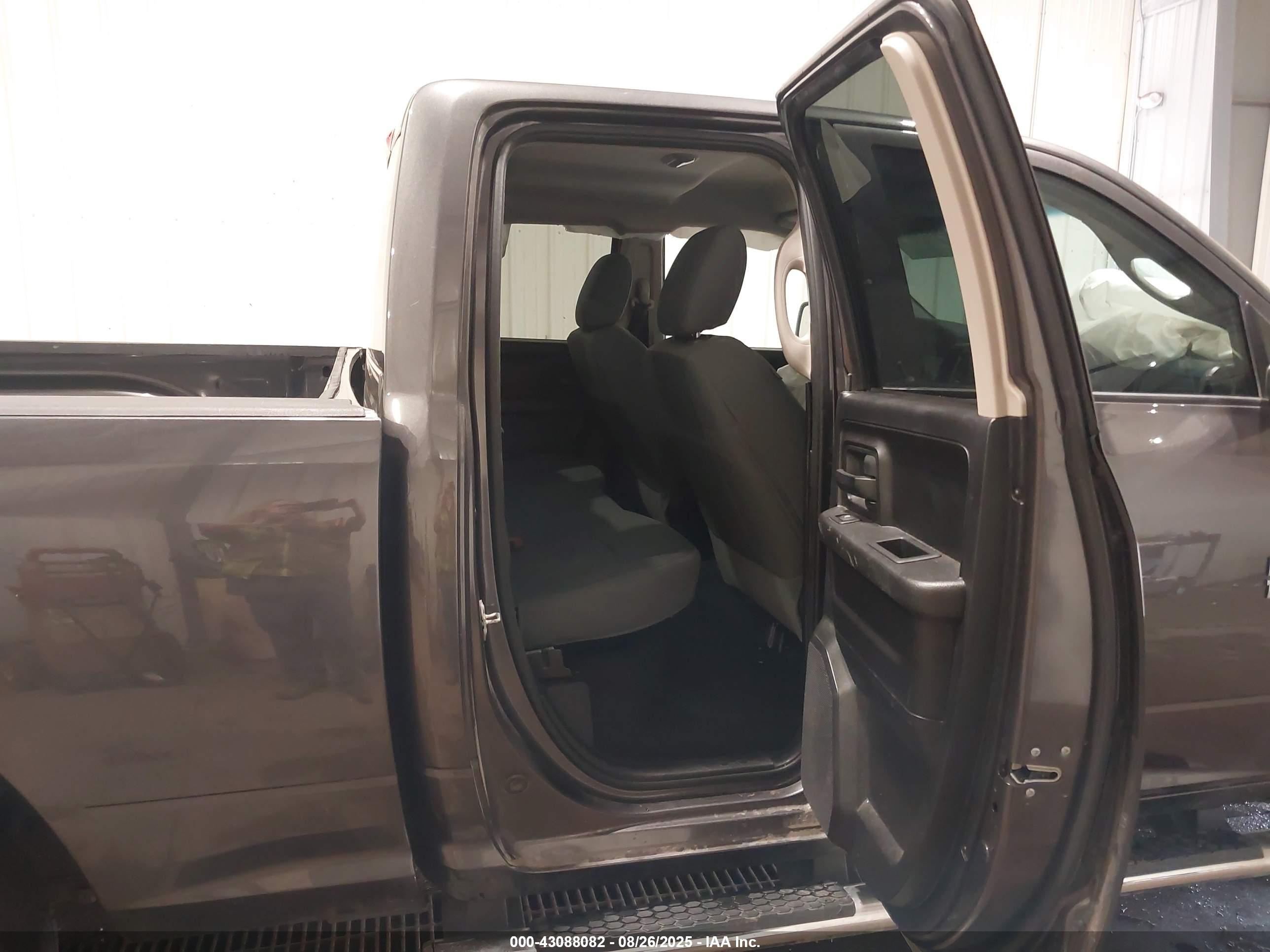 RAM 1500 image 8