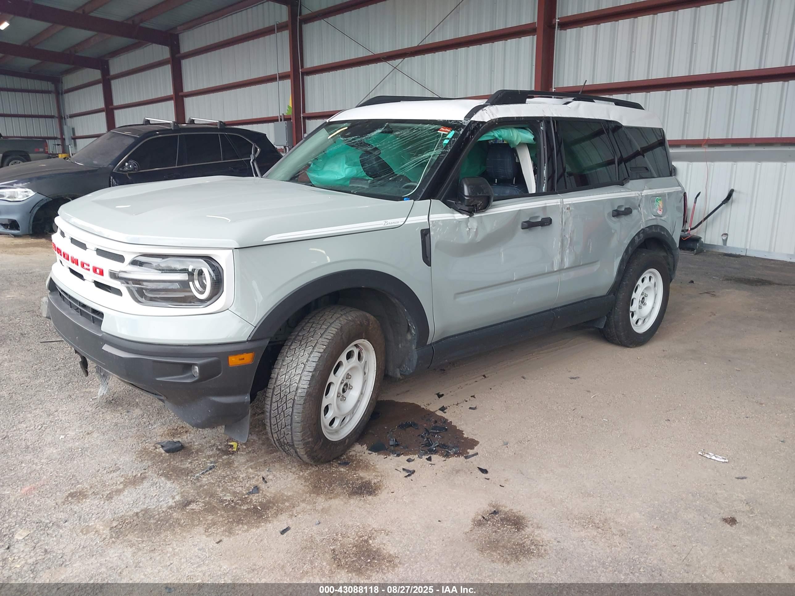 FORD BRONCO image 2