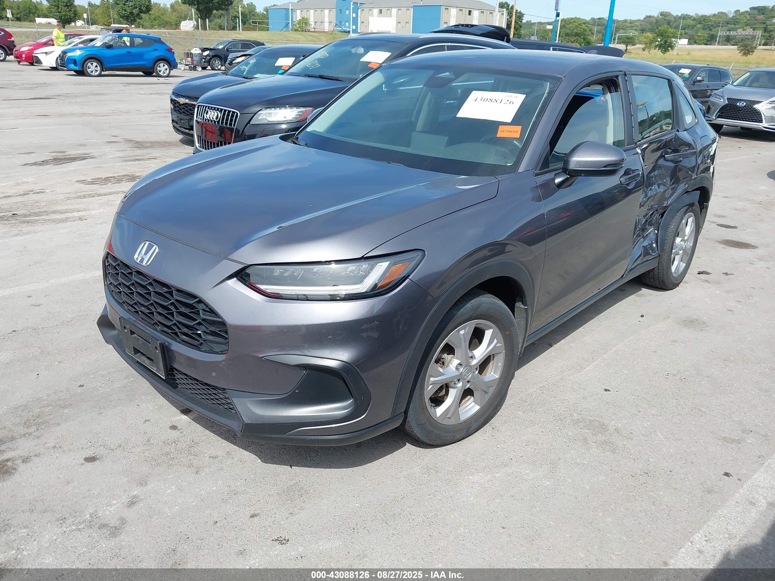HONDA HR-V image 2