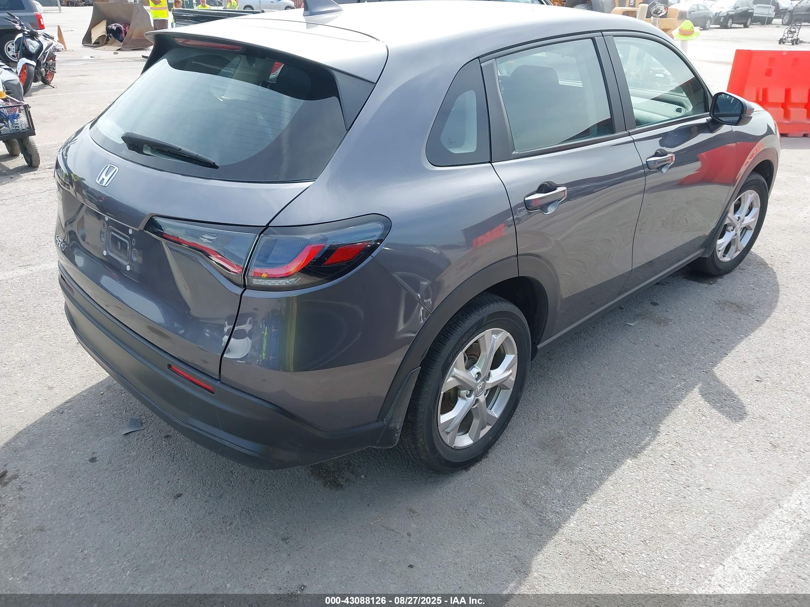 HONDA HR-V image 4