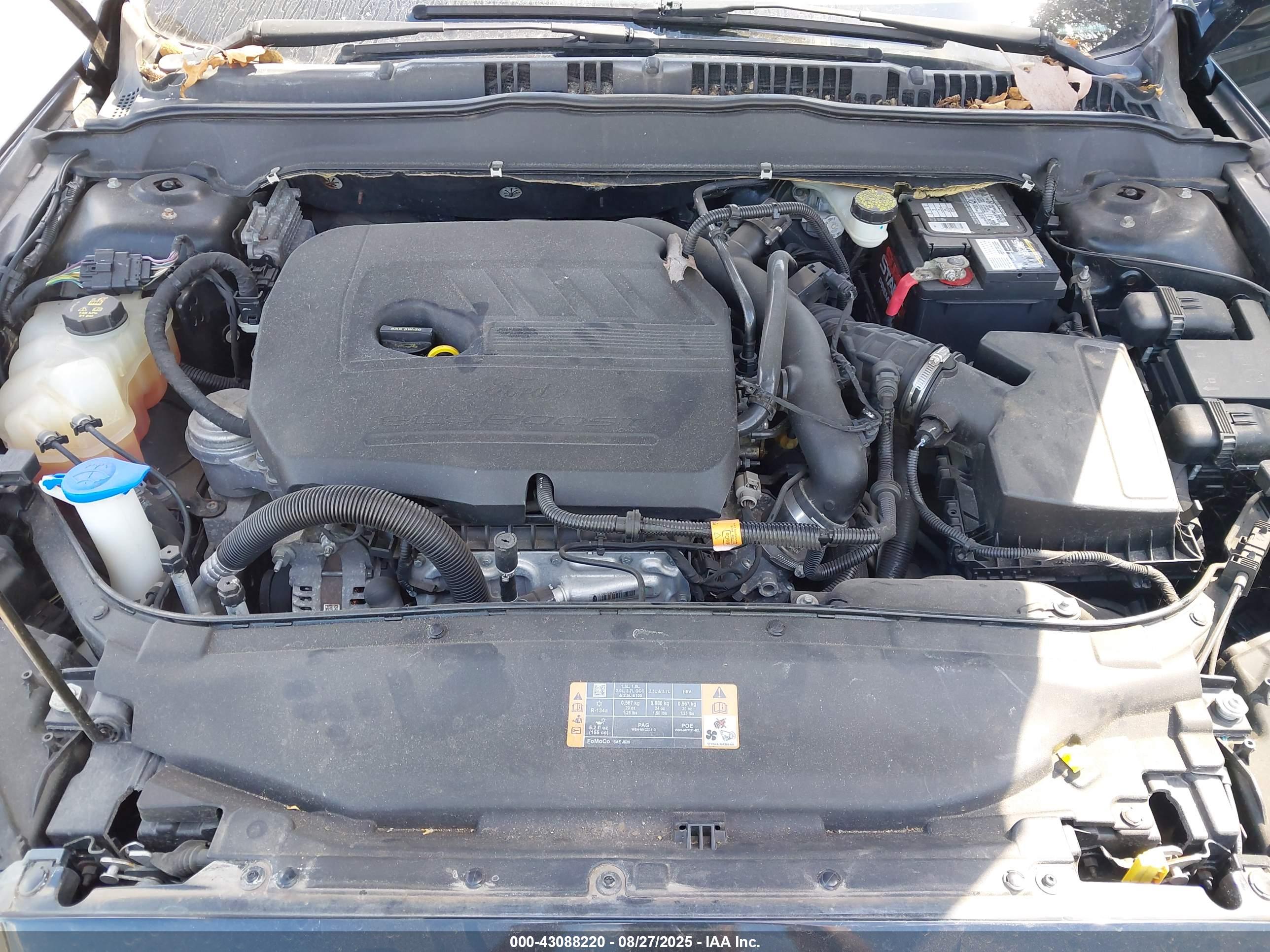 FORD FUSION image 10