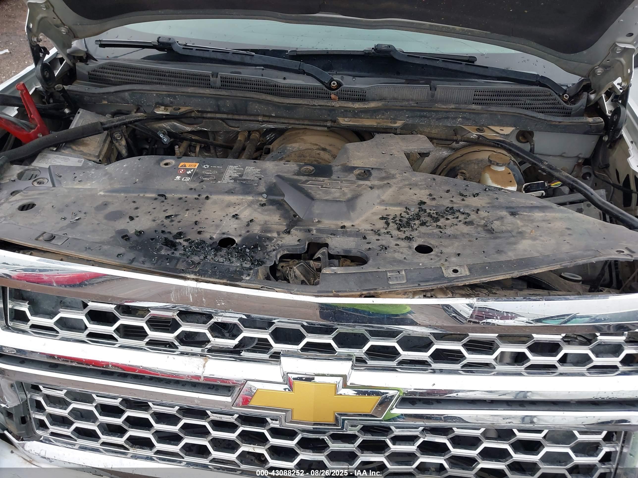CHEVROLET SILVERADO image 10