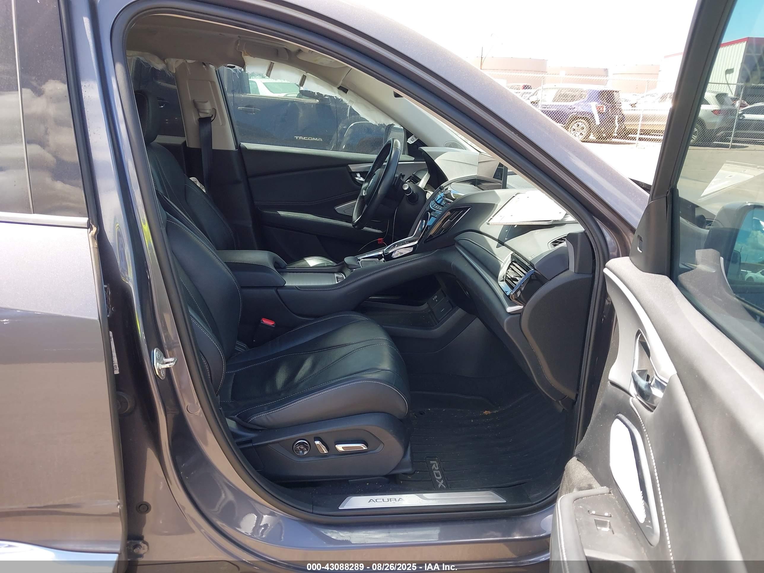 ACURA RDX image 5