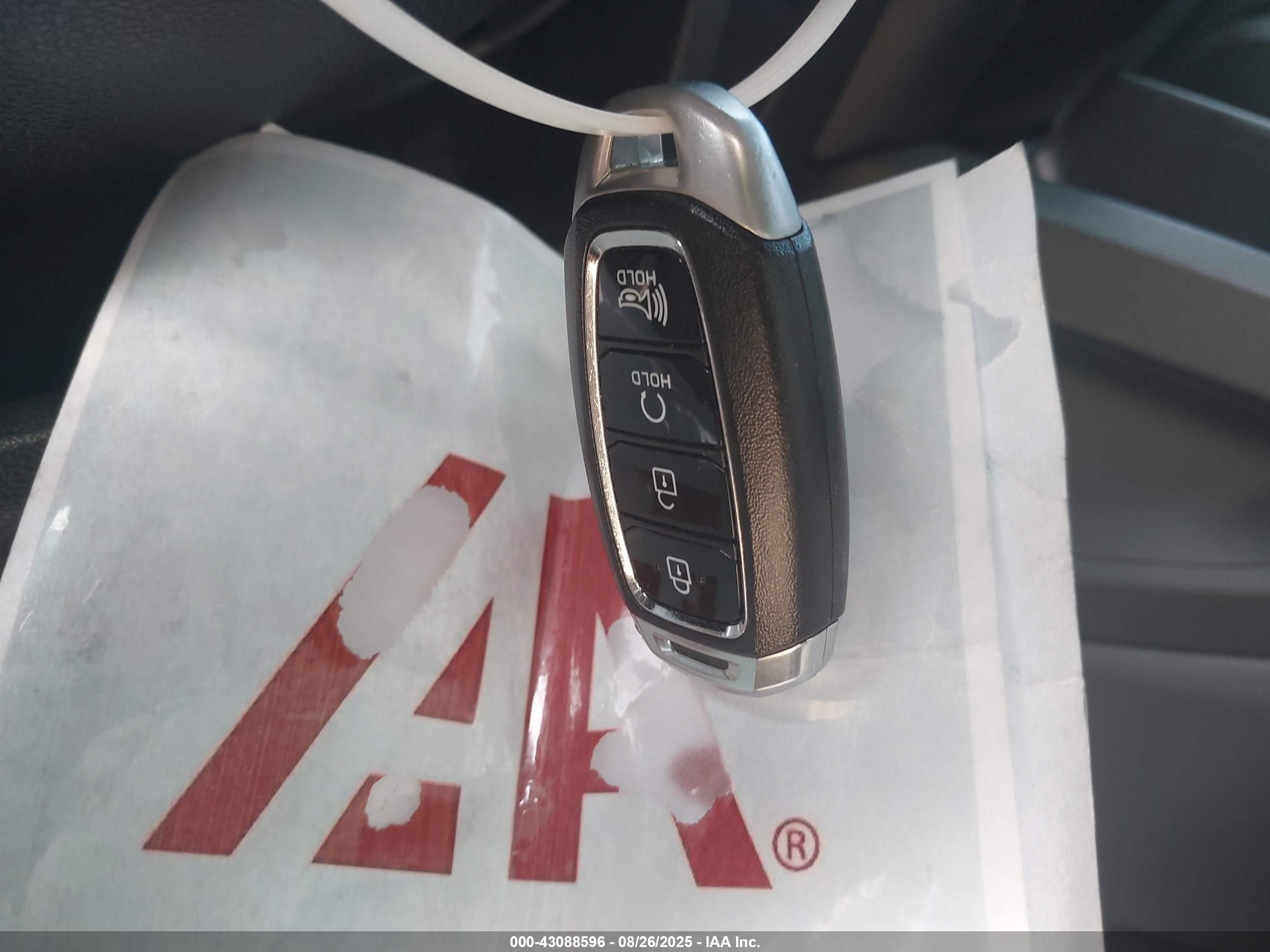 HYUNDAI KONA image 11
