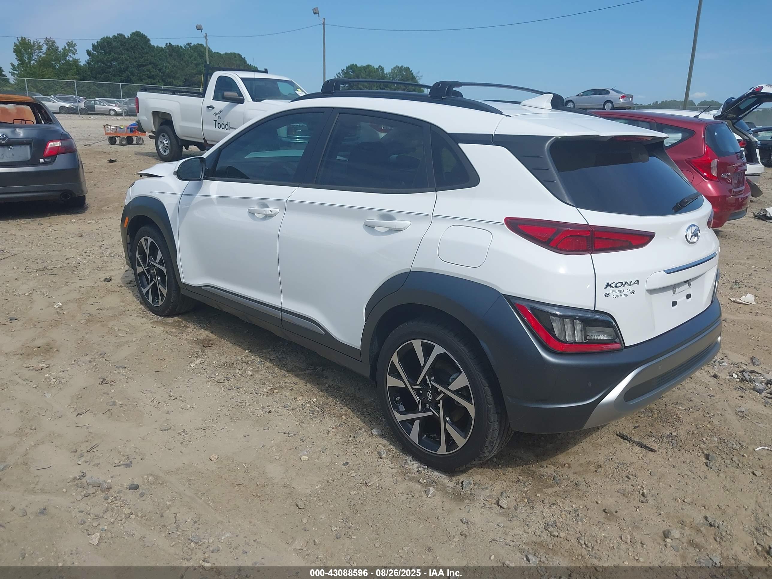 HYUNDAI KONA image 3
