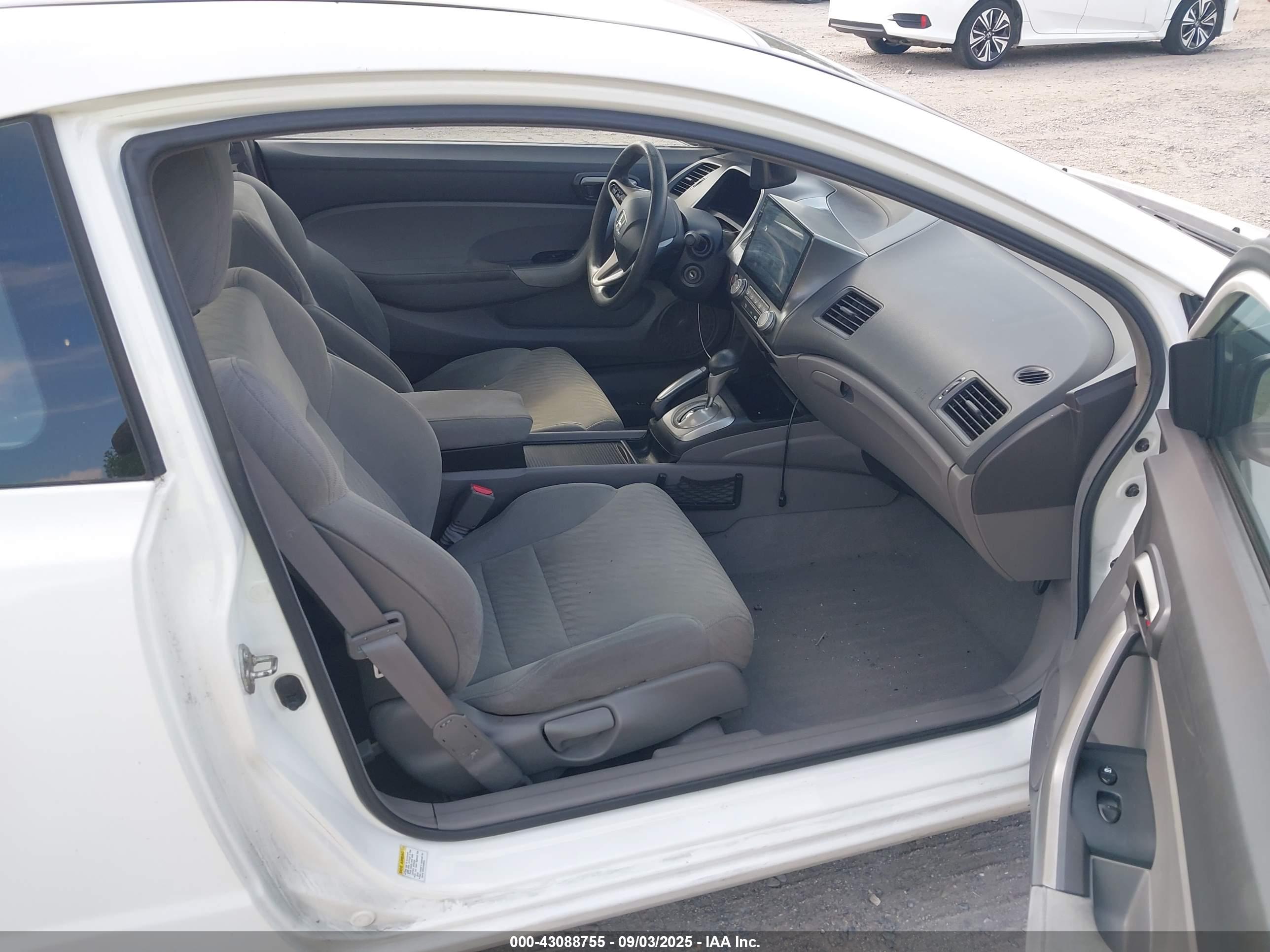 HONDA CIVIC image 5