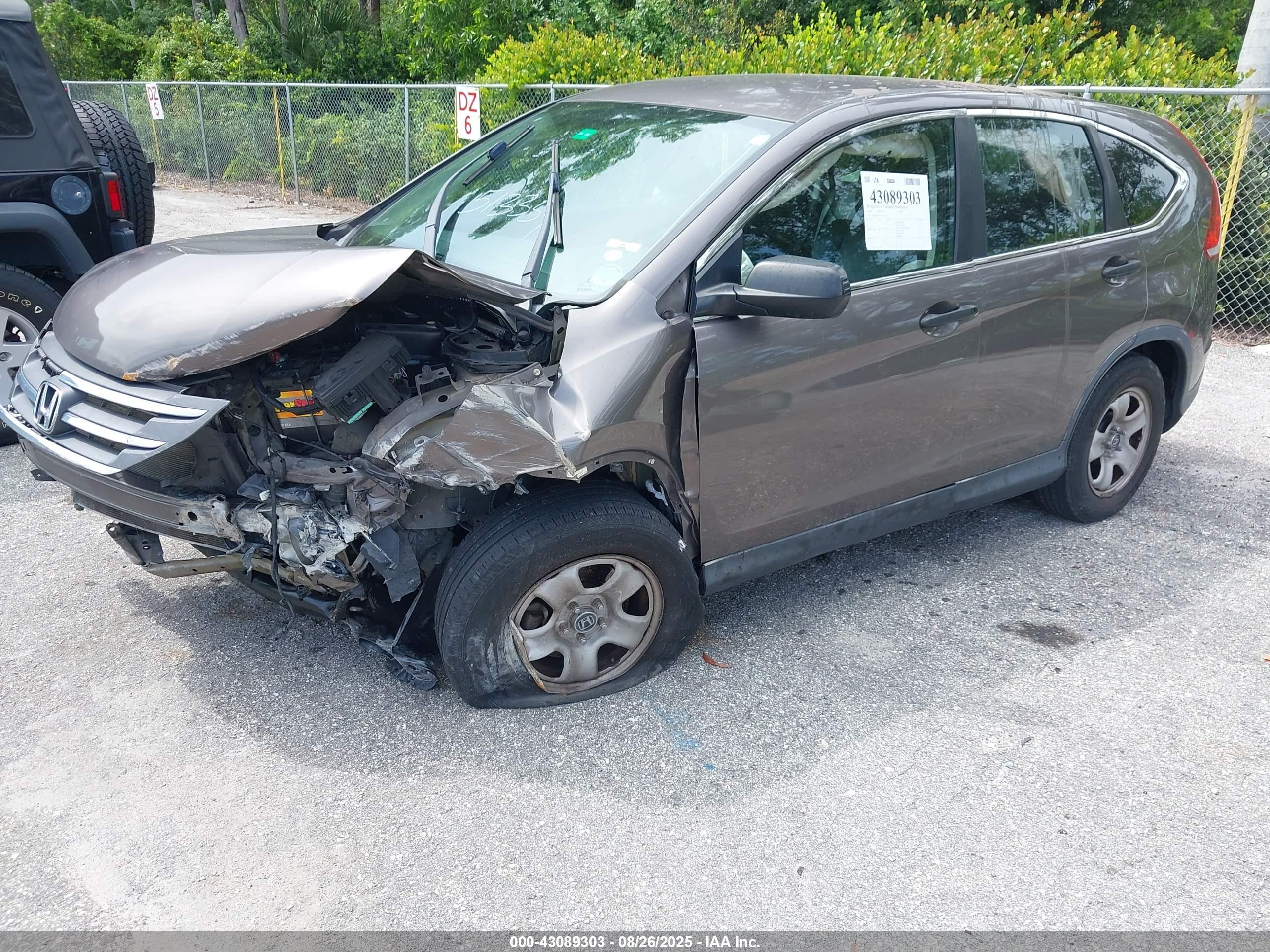 HONDA CR-V image 2