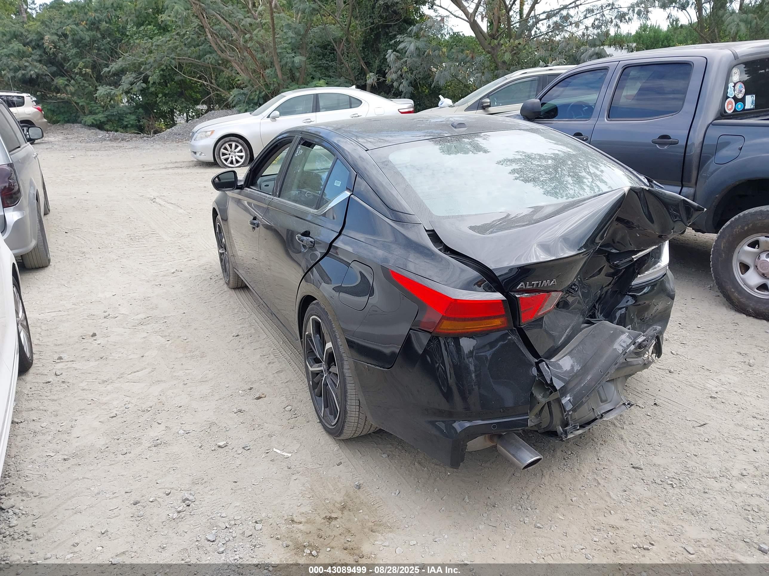 NISSAN ALTIMA image 3