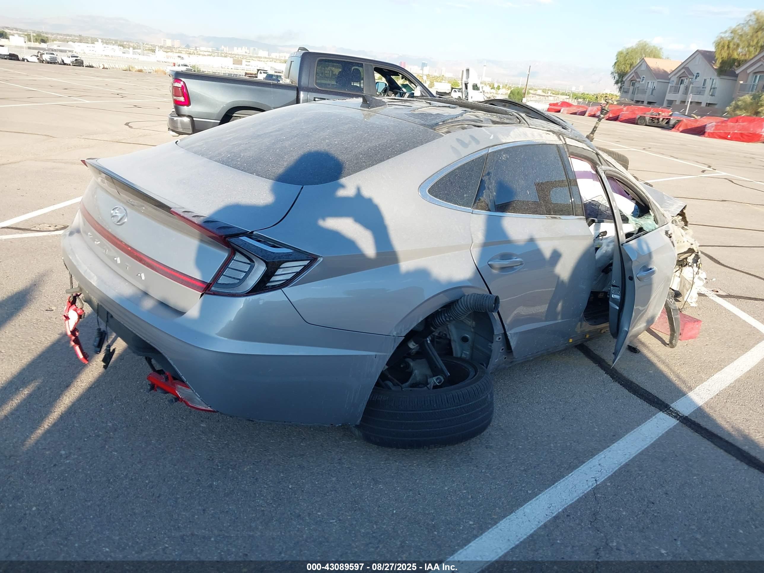 HYUNDAI SONATA image 4