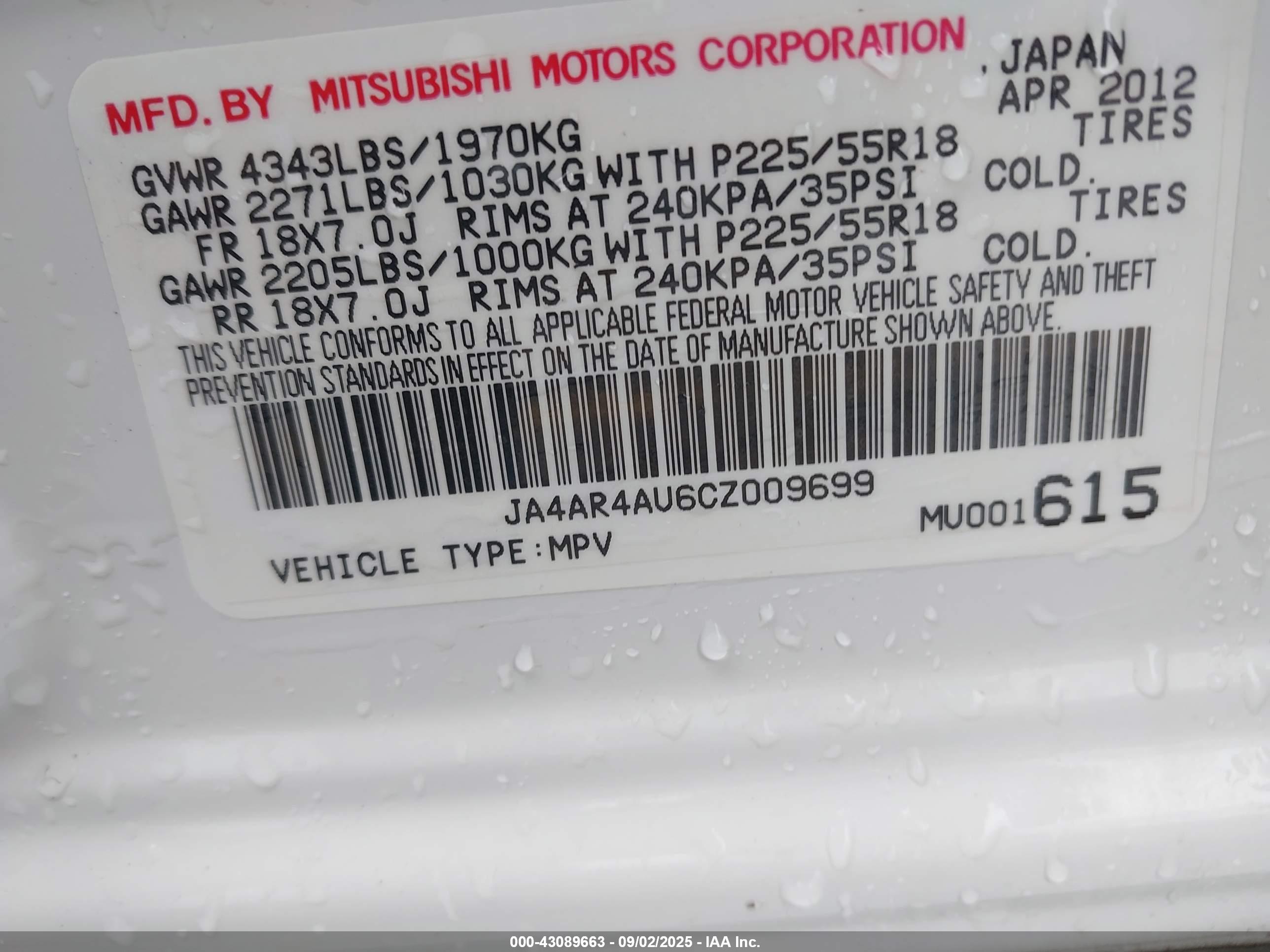 MITSUBISHI OUTLANDER image 9