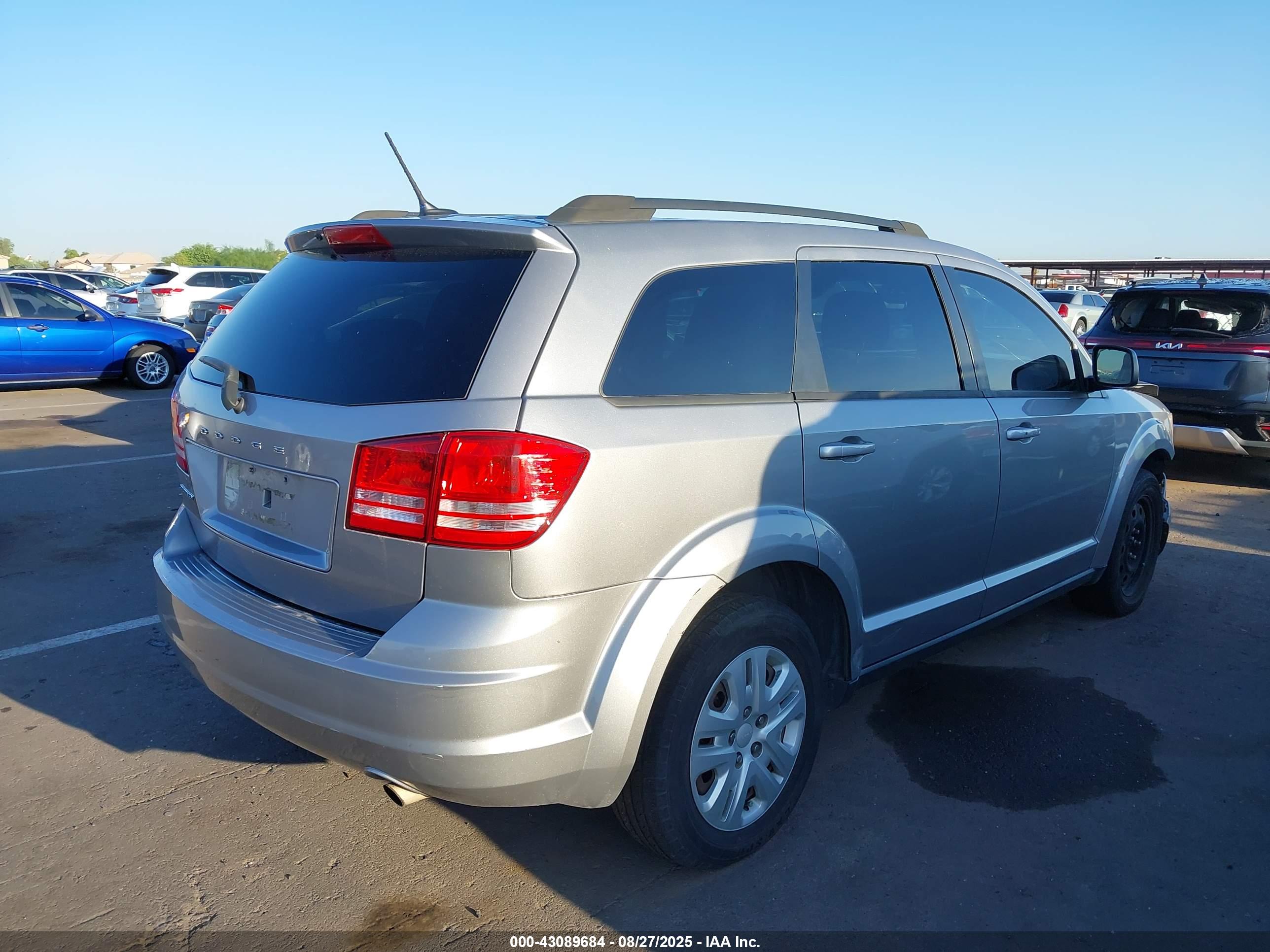 DODGE JOURNEY image 4