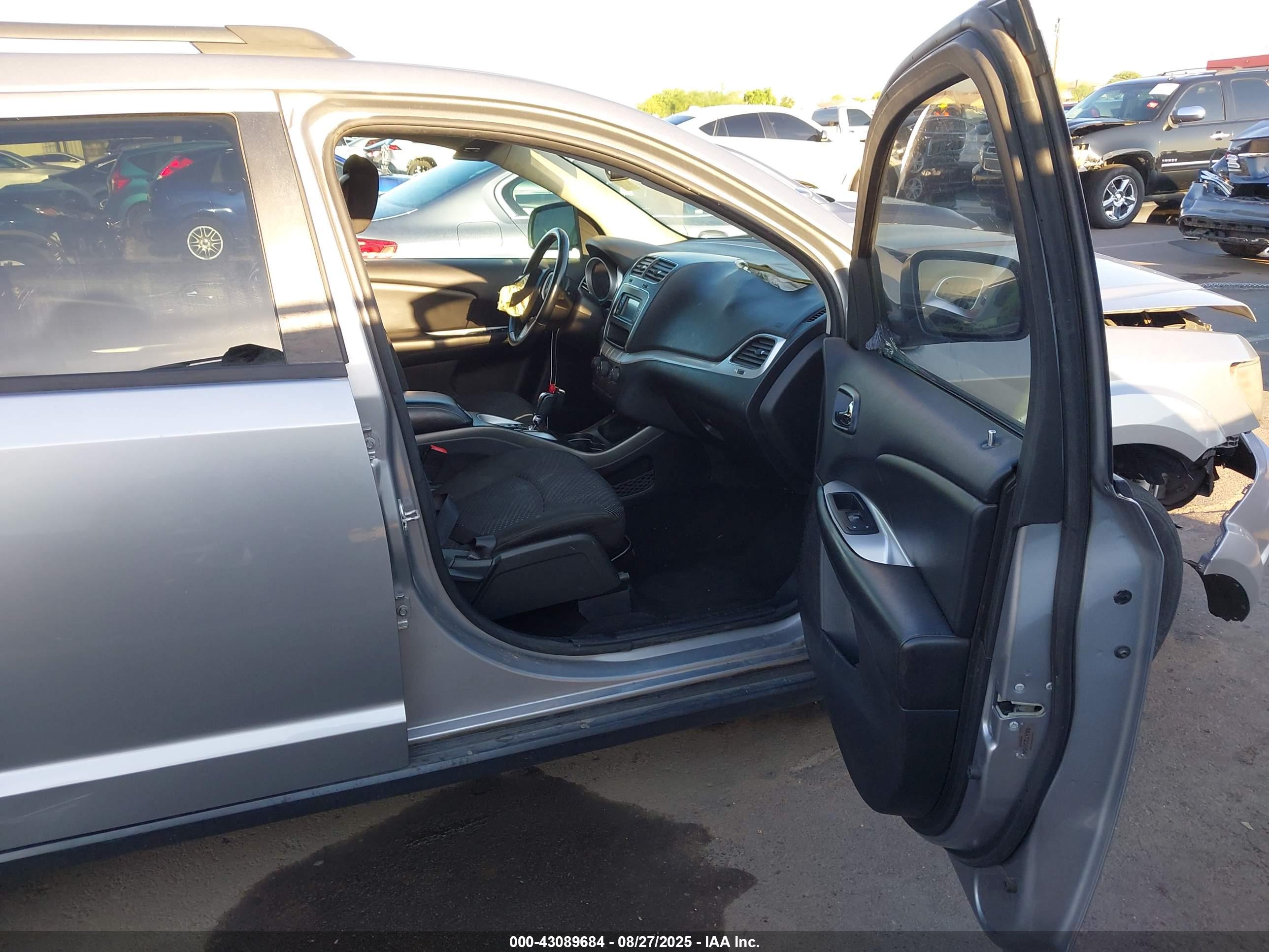 DODGE JOURNEY image 5