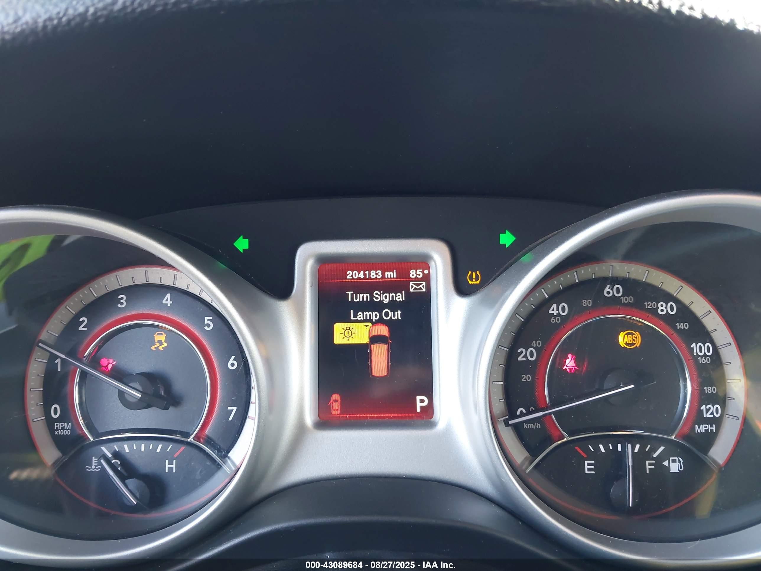 DODGE JOURNEY image 7