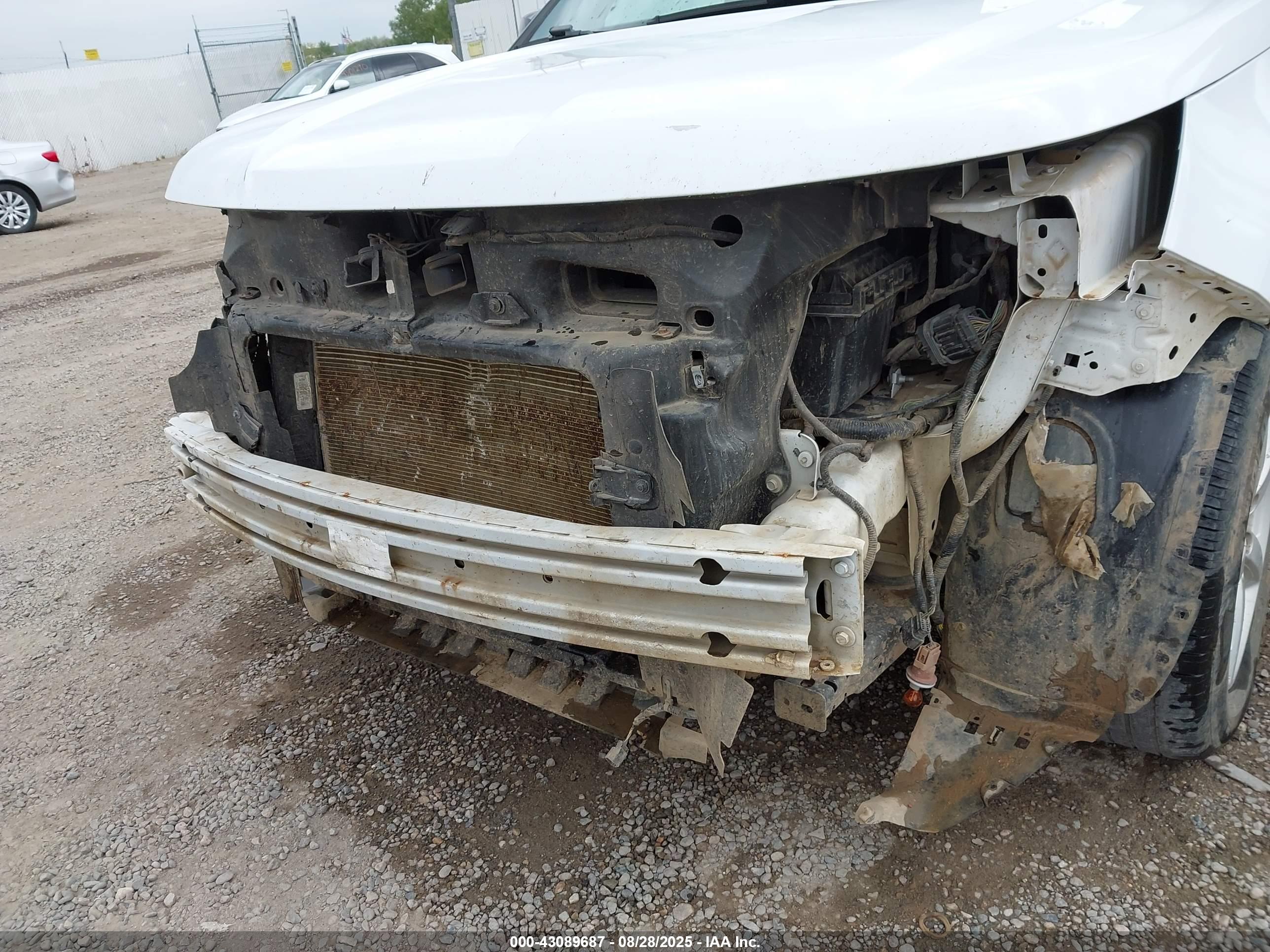 FORD EXPLORER image 6