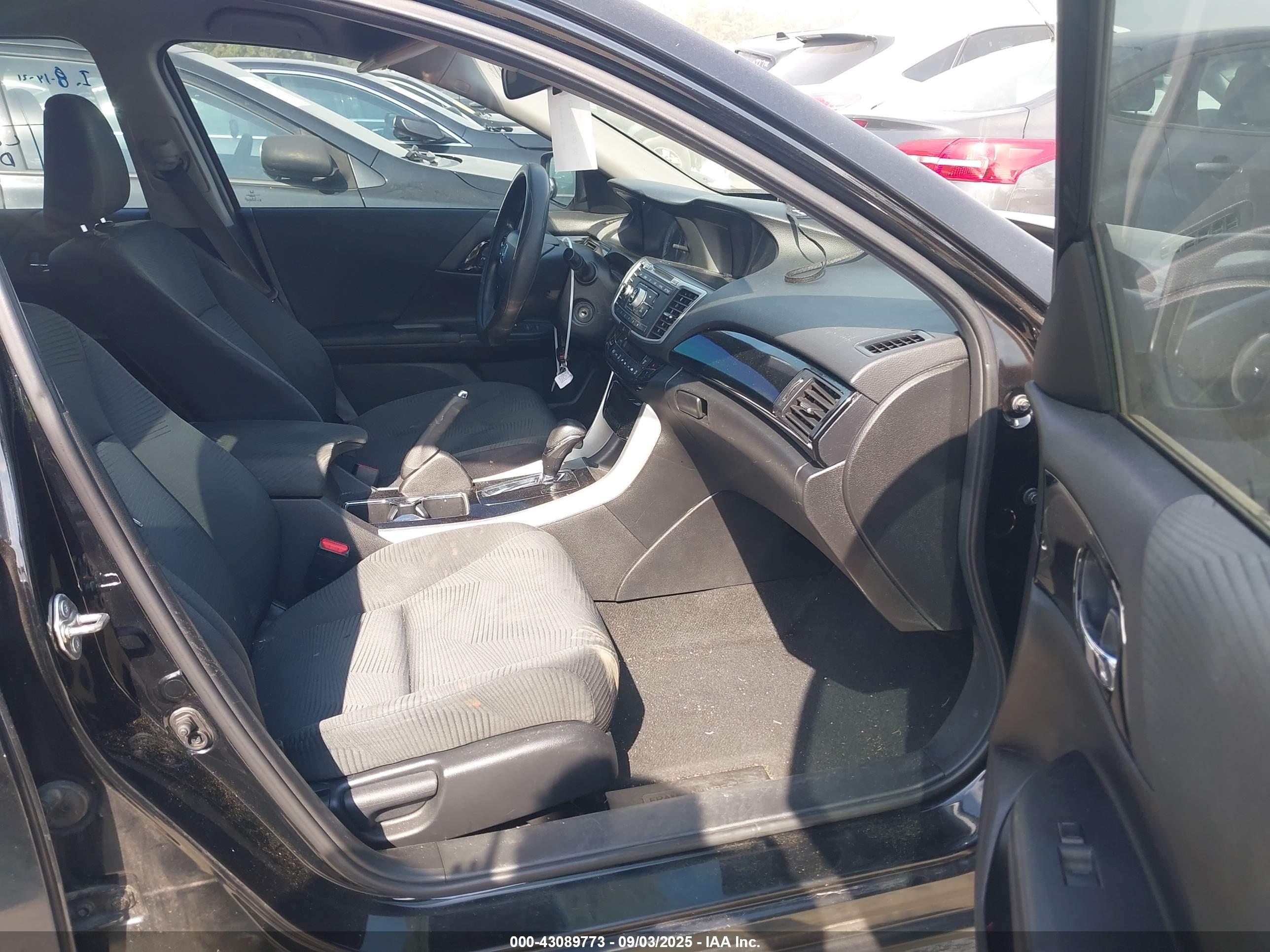 HONDA ACCORD image 5