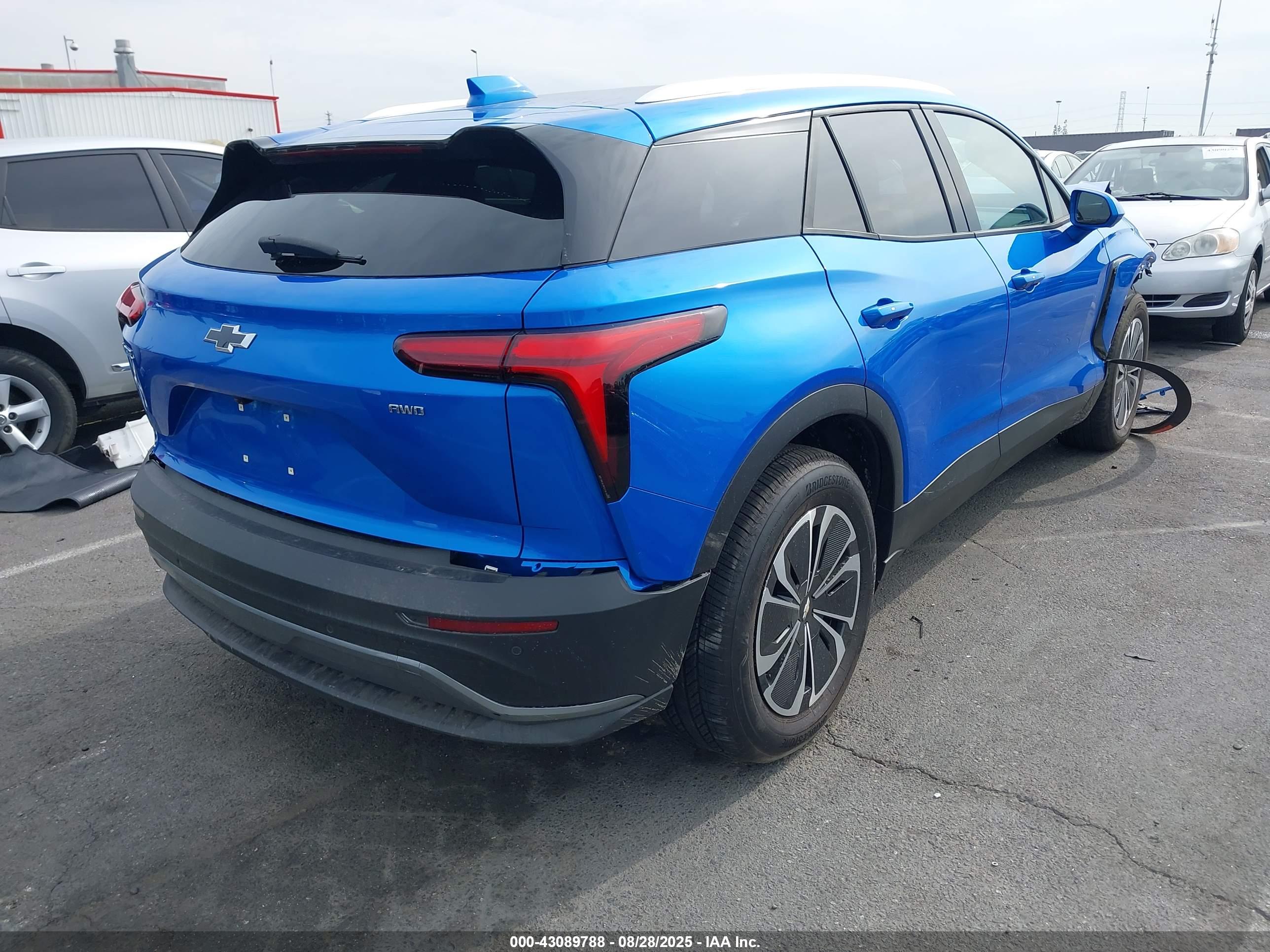 CHEVROLET BLAZER image 4