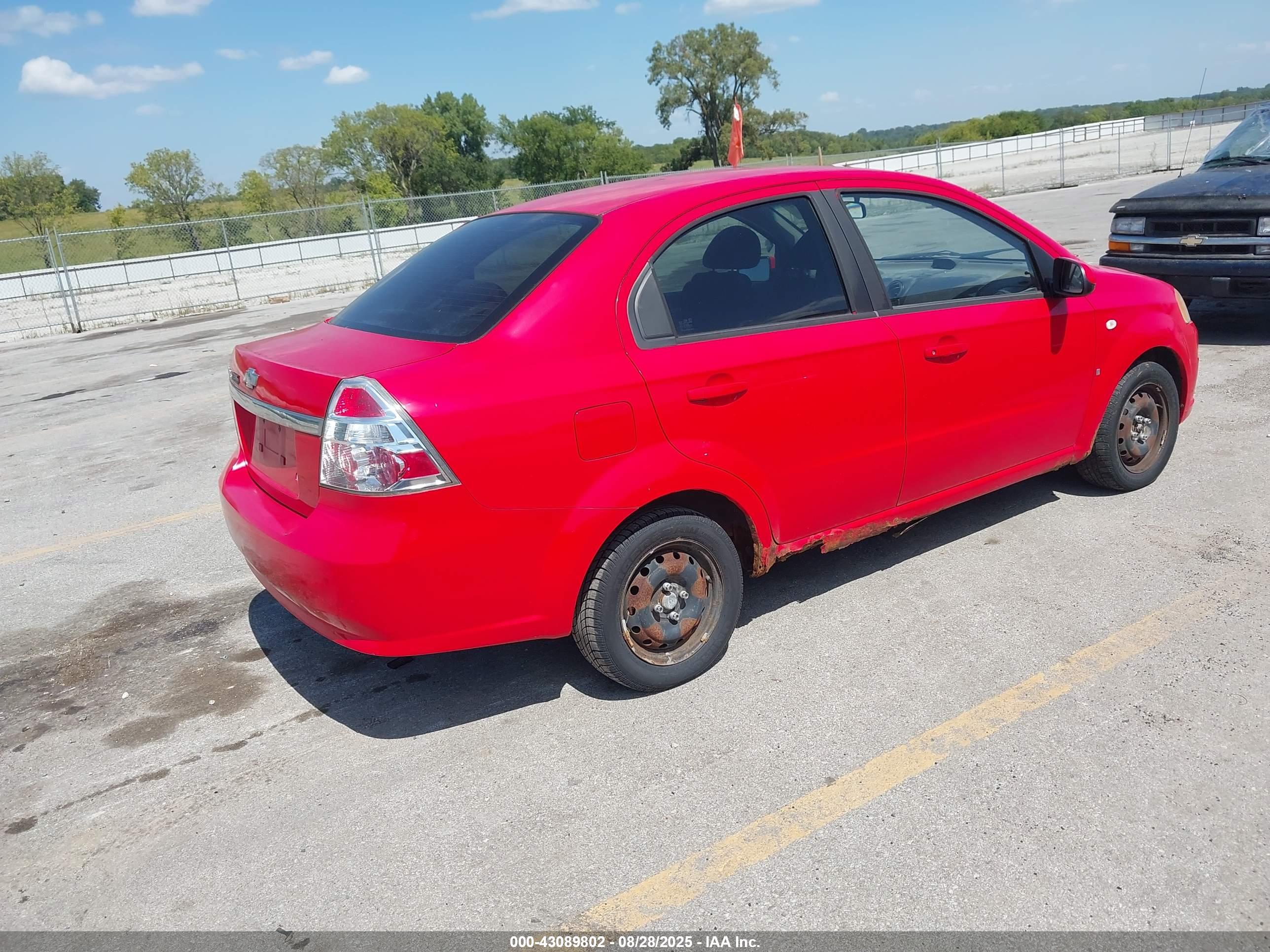CHEVROLET AVEO image 4
