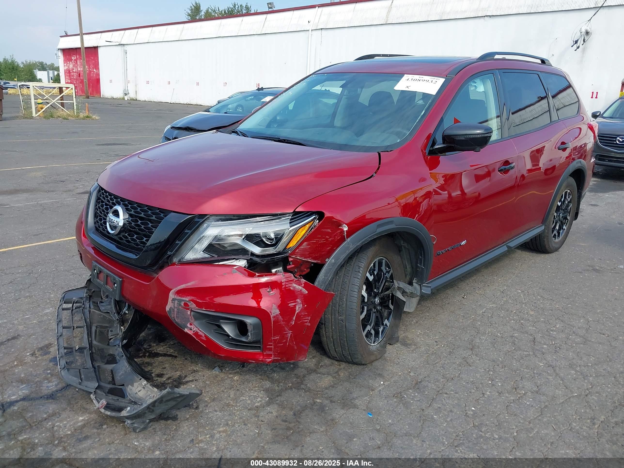 NISSAN PATHFINDER image 2