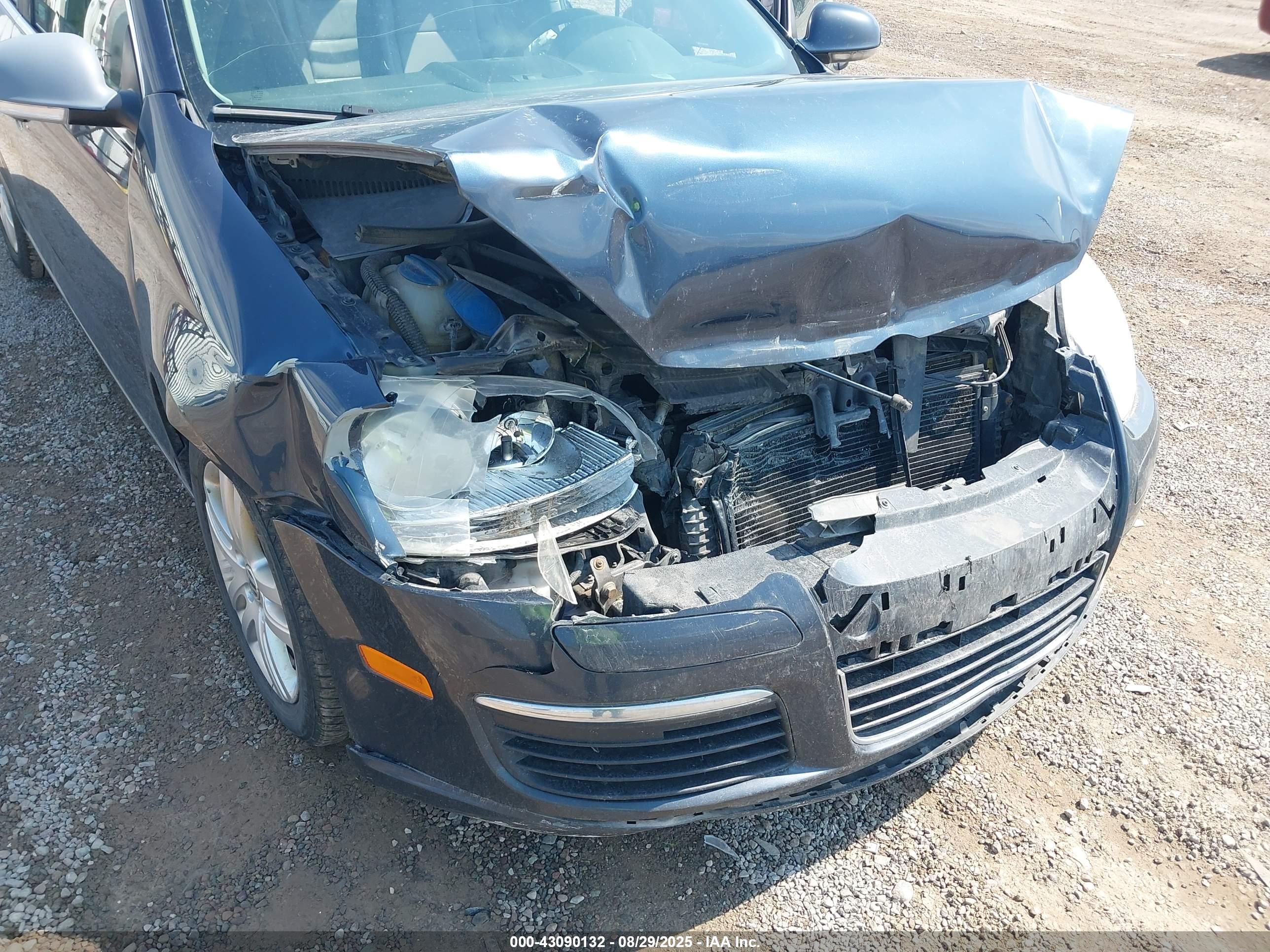 VOLKSWAGEN JETTA image 6