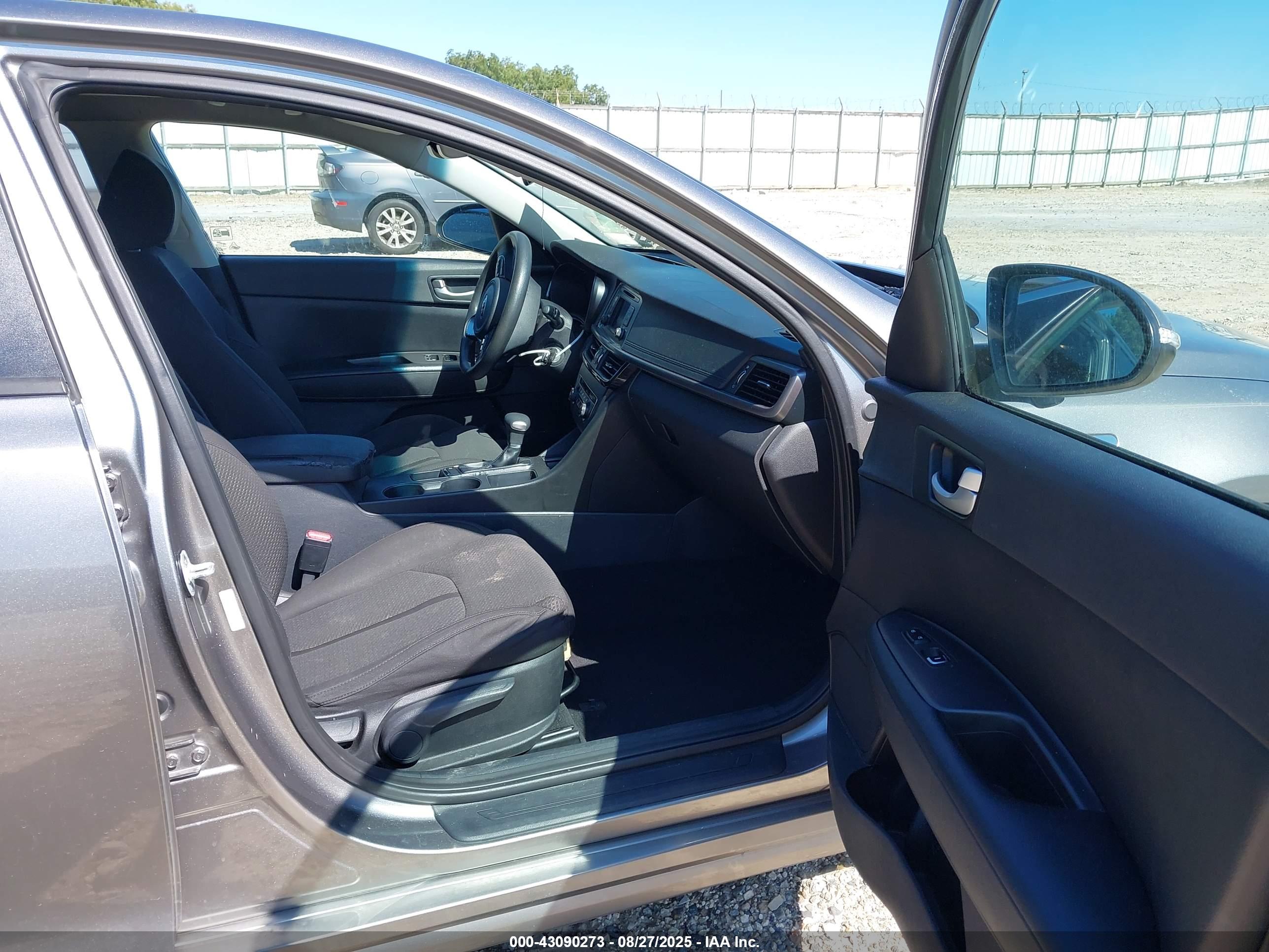 KIA OPTIMA image 5