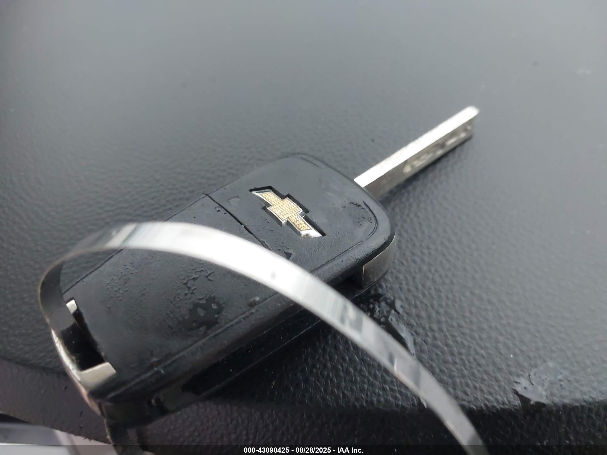 CHEVROLET EQUINOX image 11
