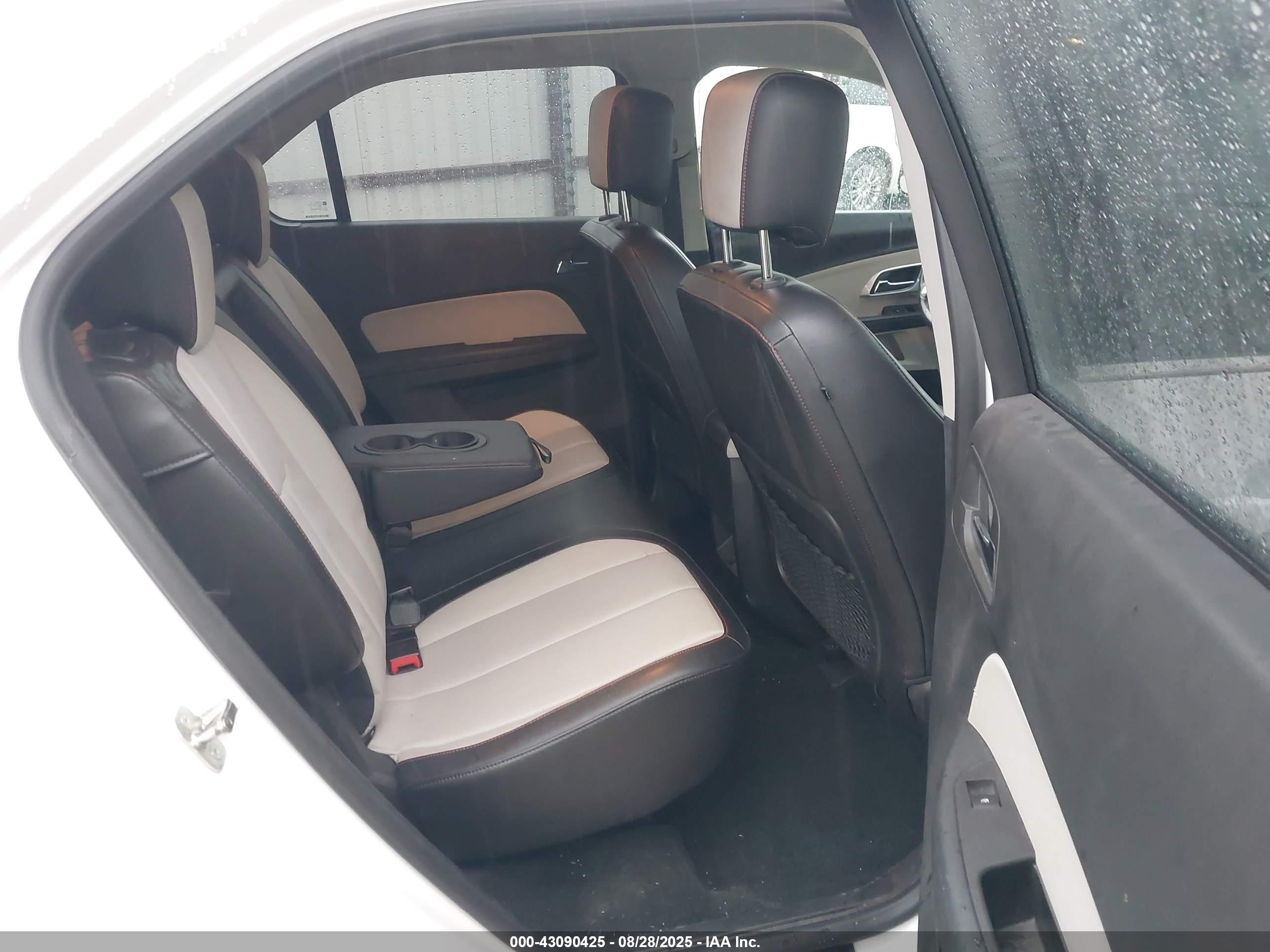 CHEVROLET EQUINOX image 8