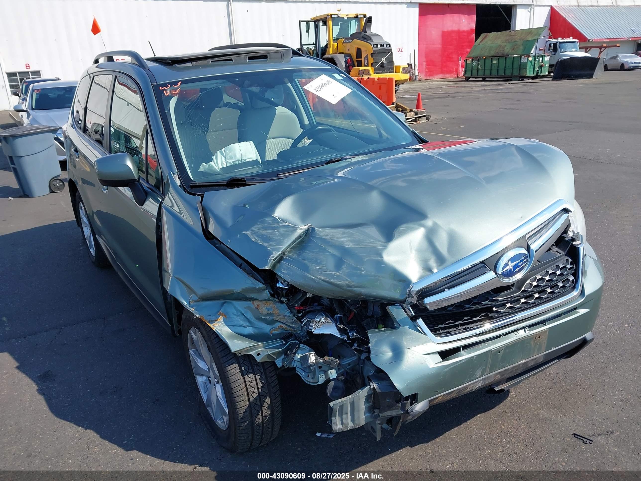 SUBARU FORESTER image 6