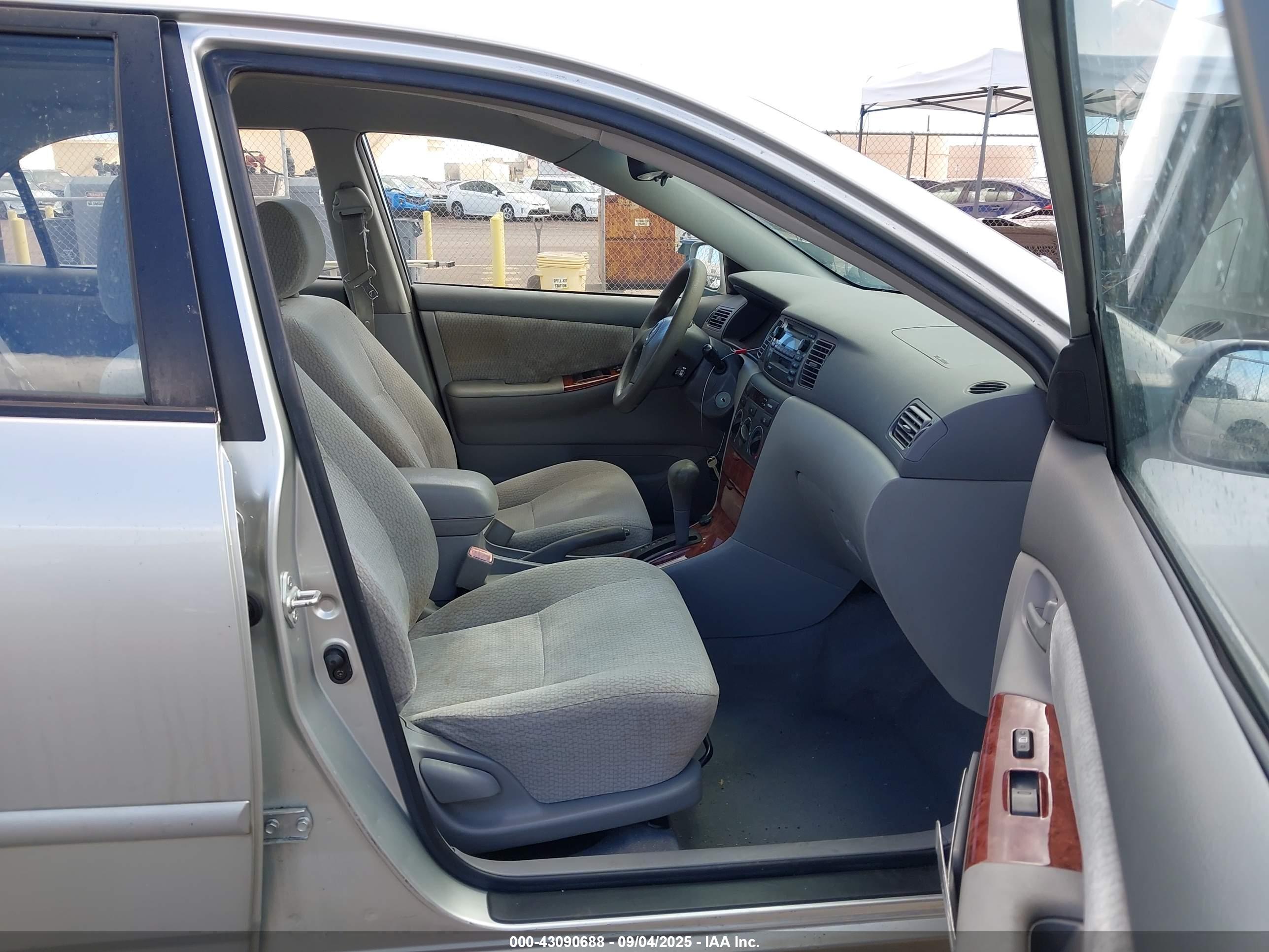 TOYOTA COROLLA image 5