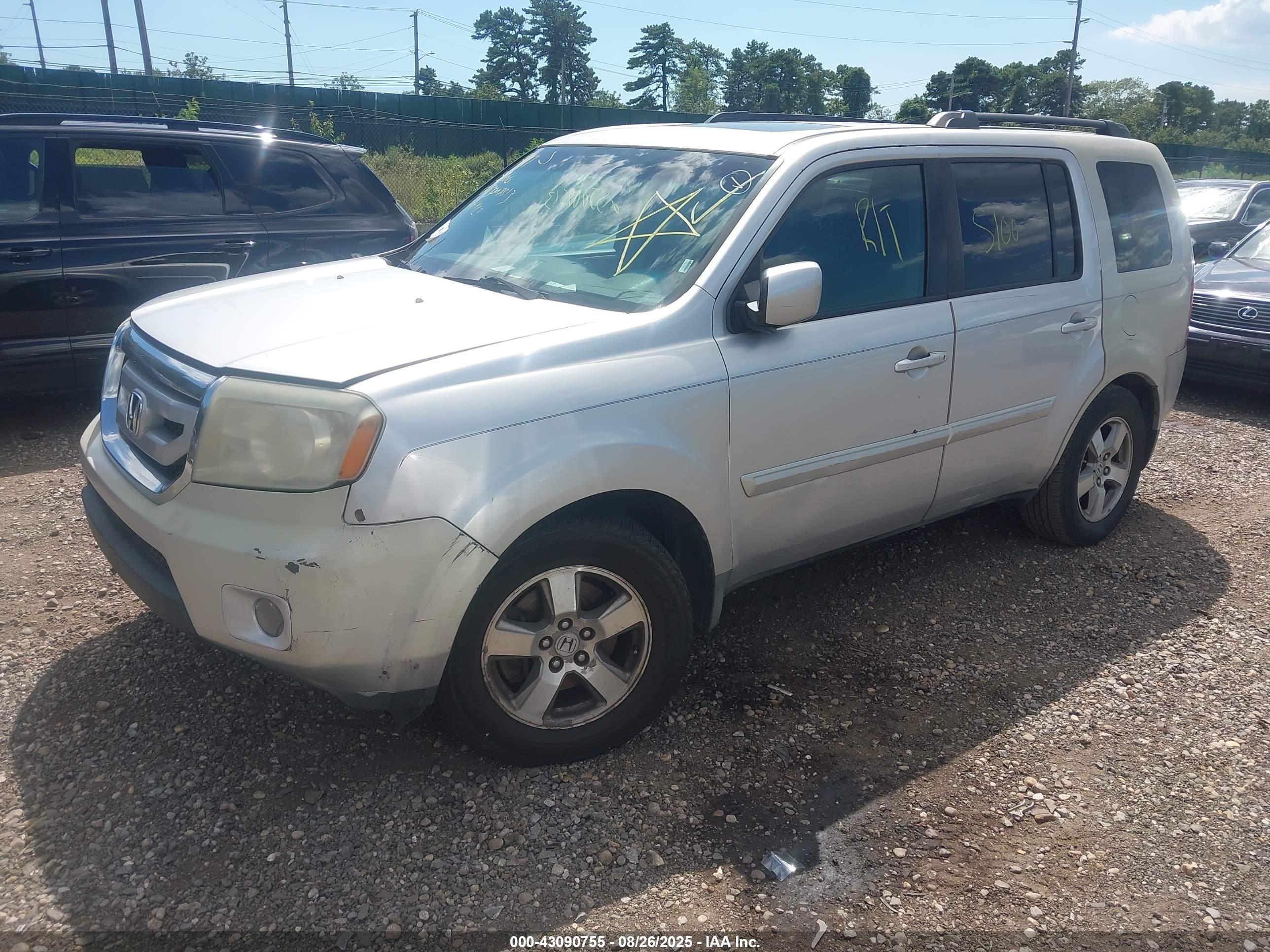 HONDA PILOT image 2
