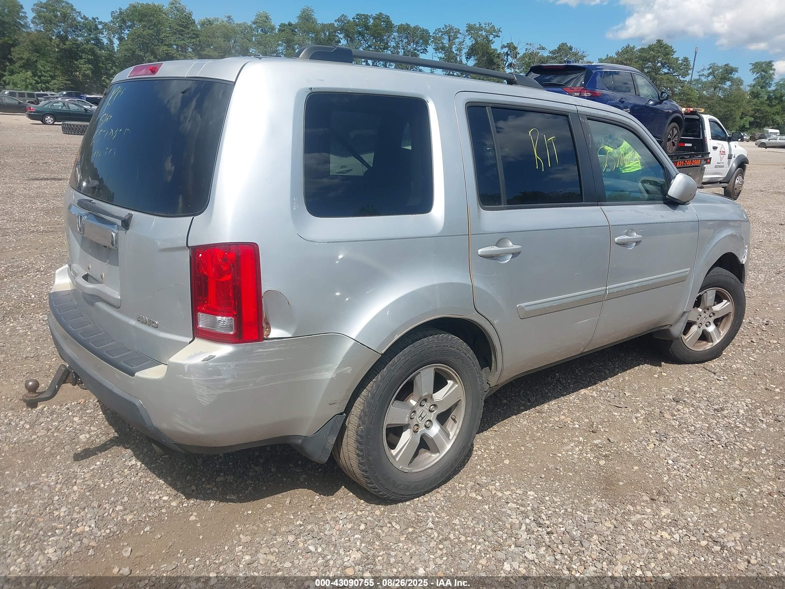 HONDA PILOT image 4