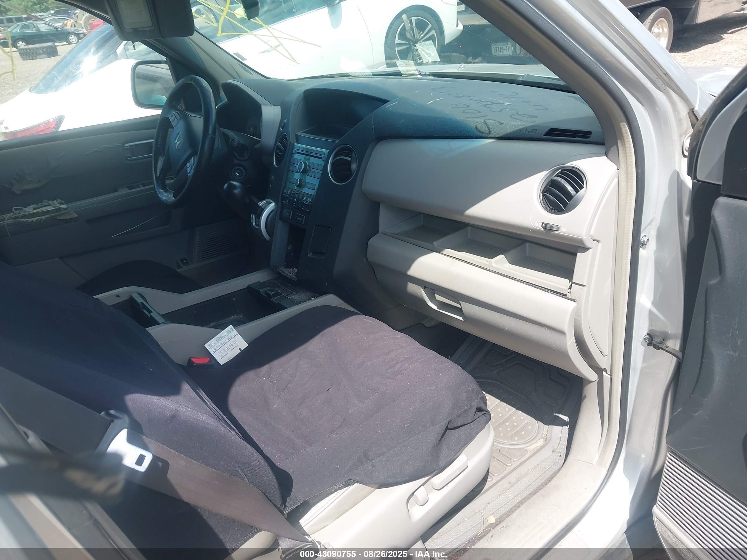 HONDA PILOT image 5