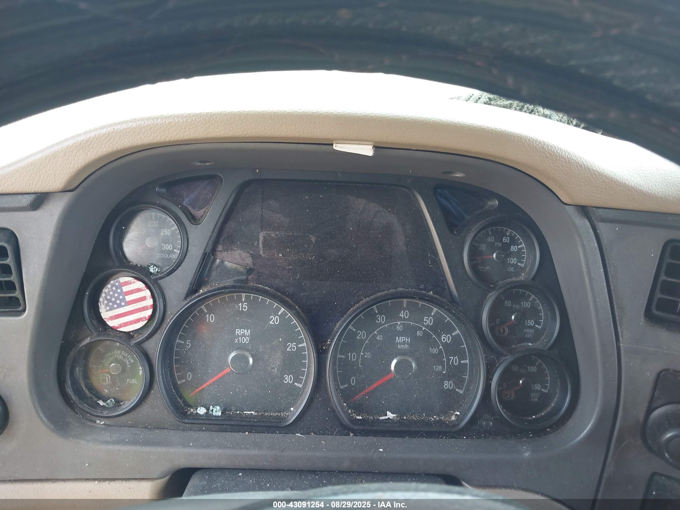 PETERBILT 579 image 6