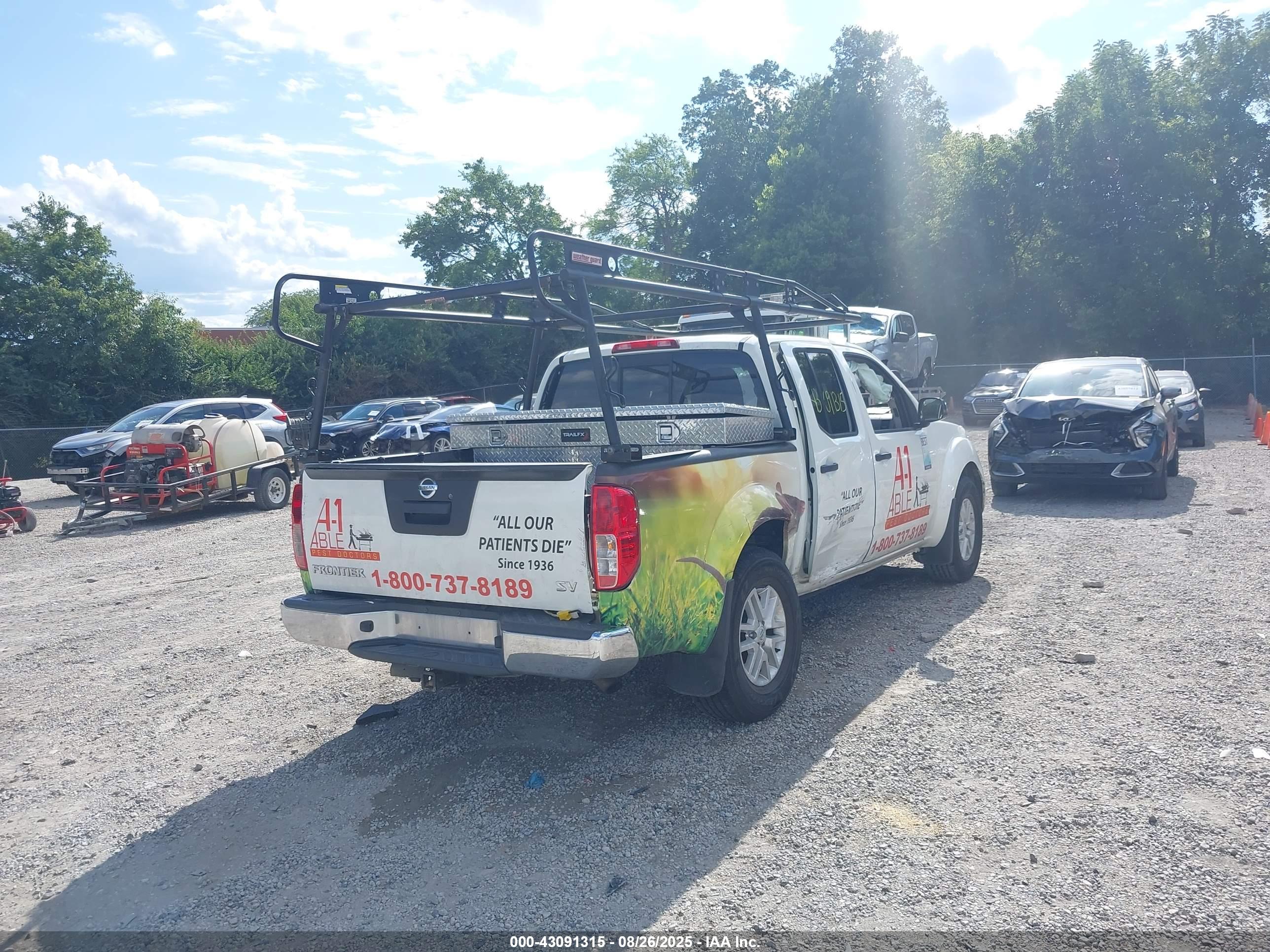 NISSAN FRONTIER image 4