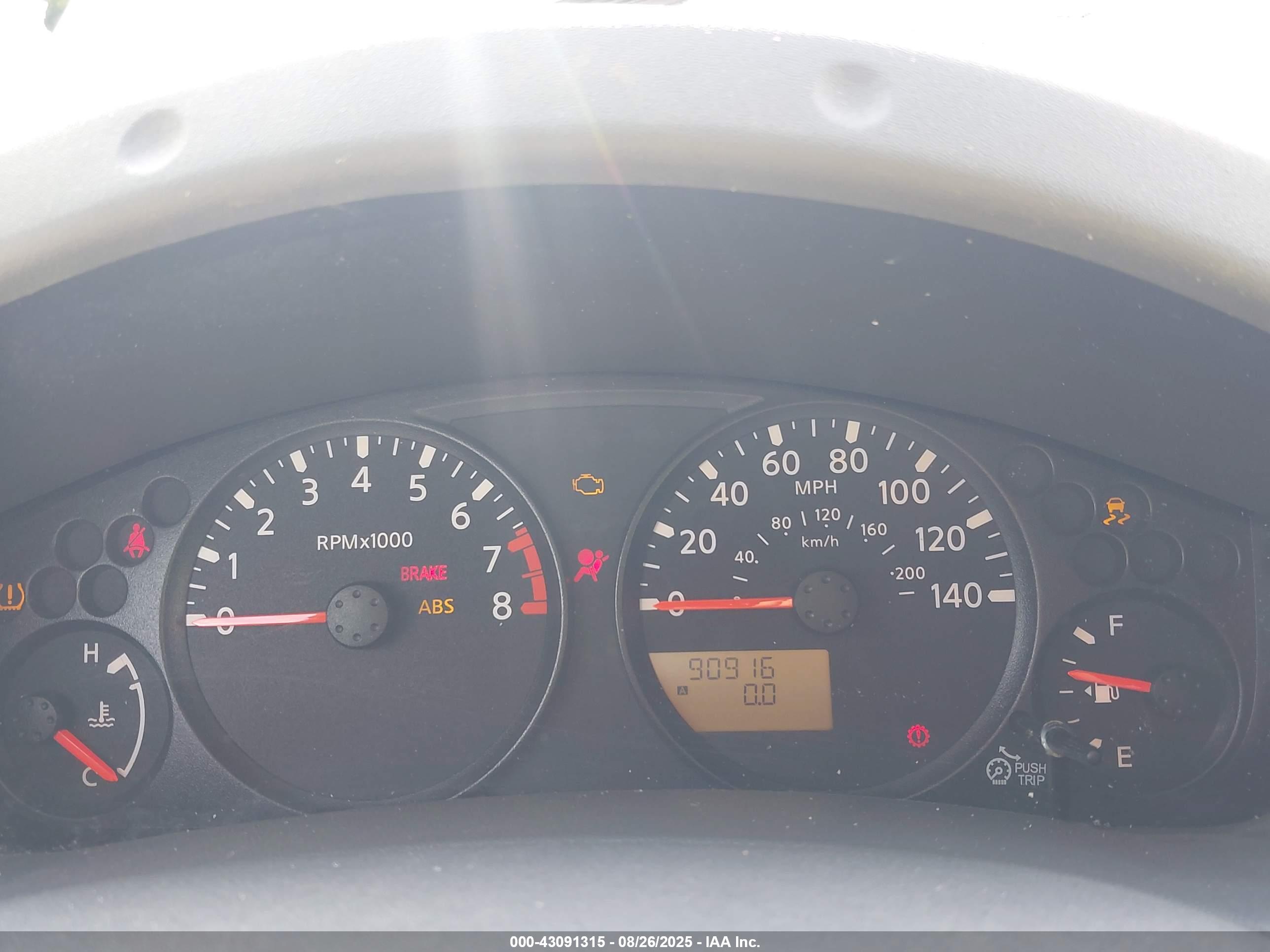 NISSAN FRONTIER image 7
