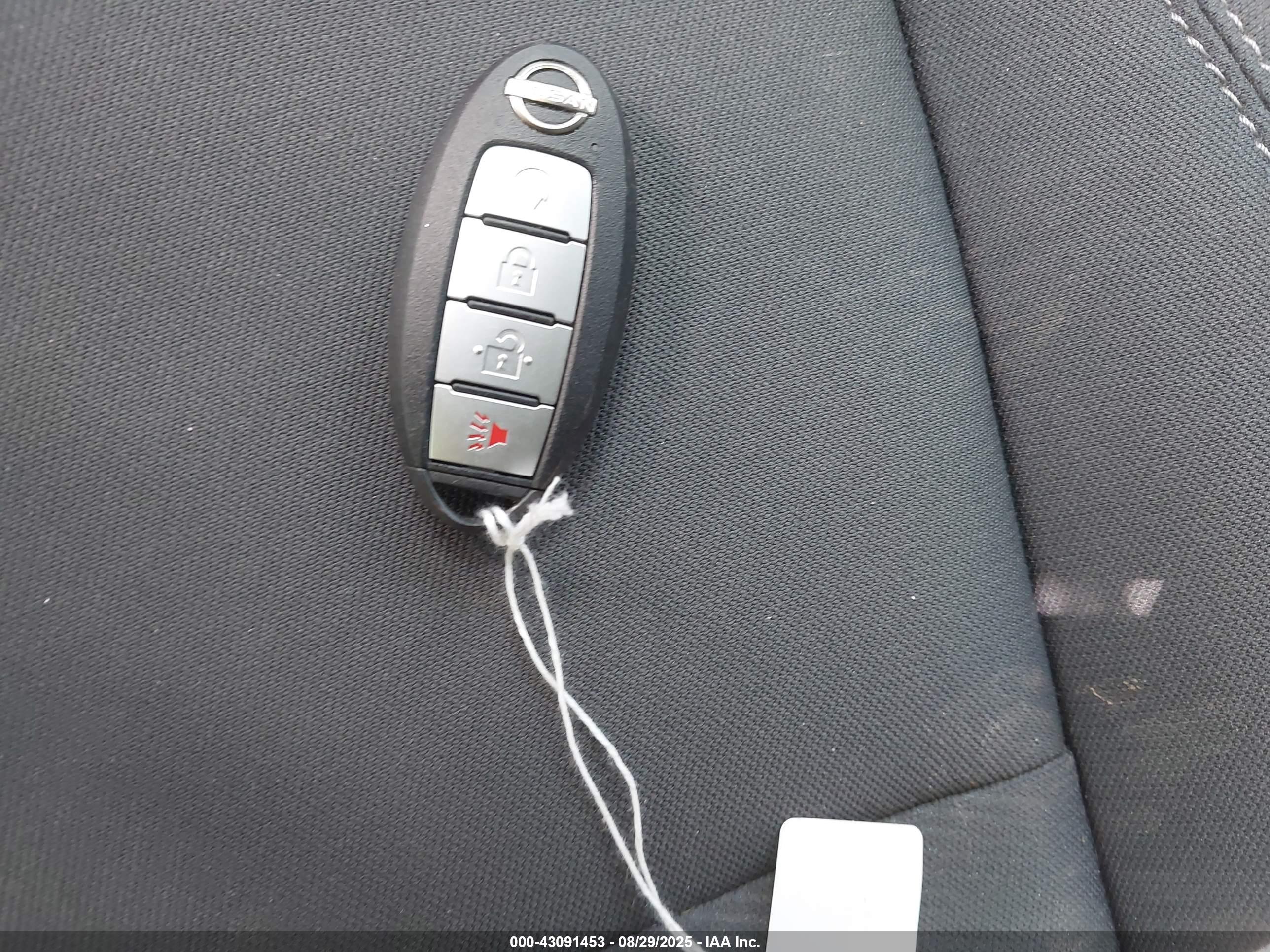 NISSAN FRONTIER image 11