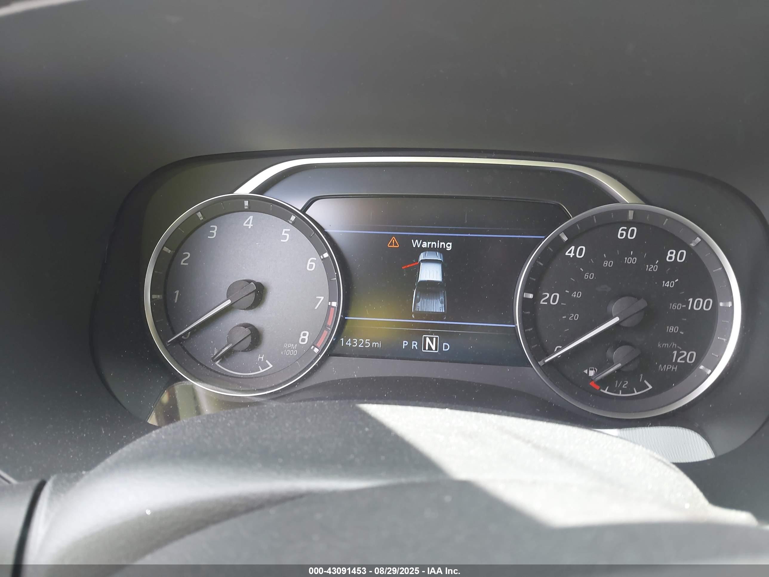 NISSAN FRONTIER image 7
