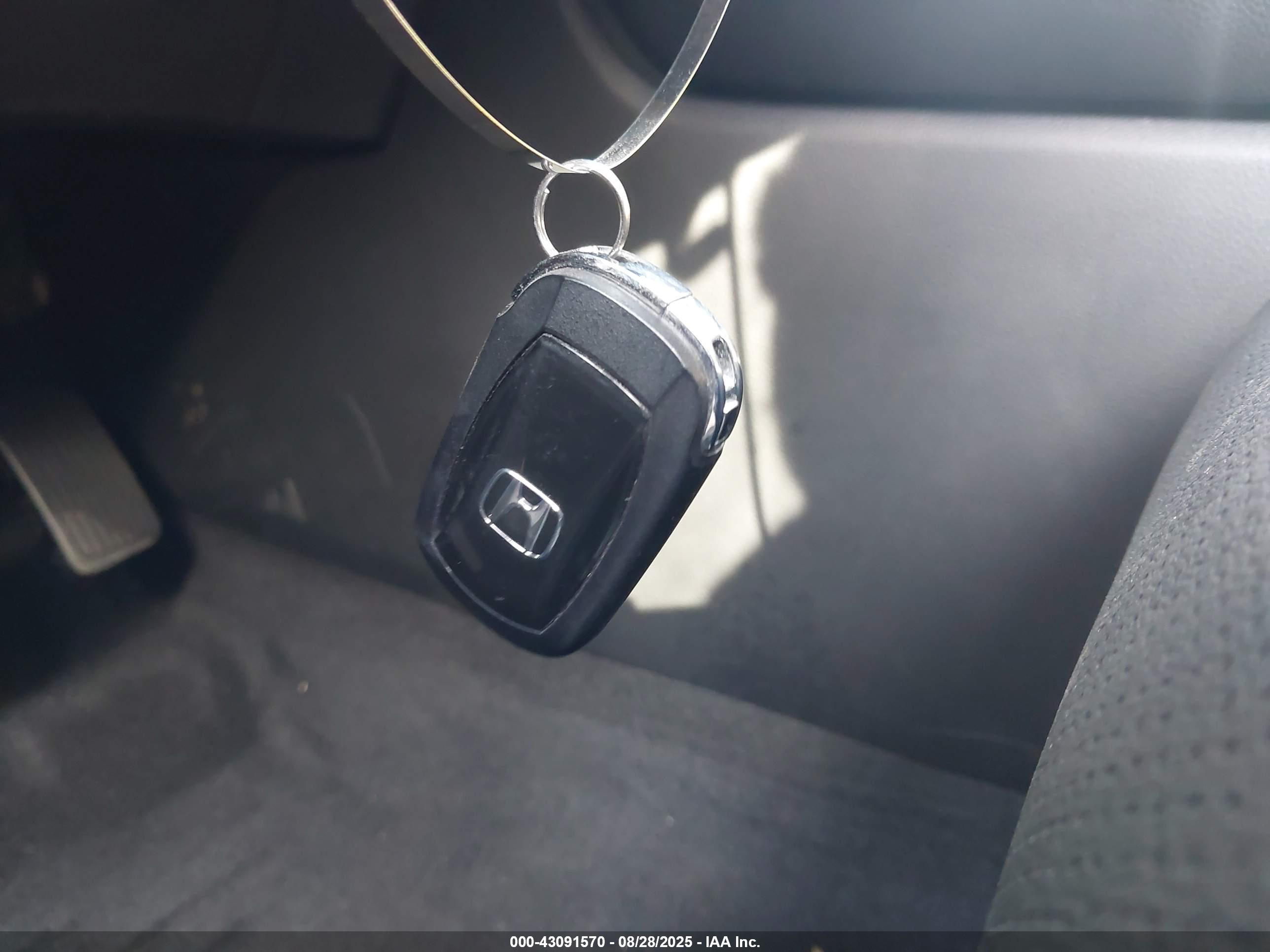 HONDA CR-V image 11