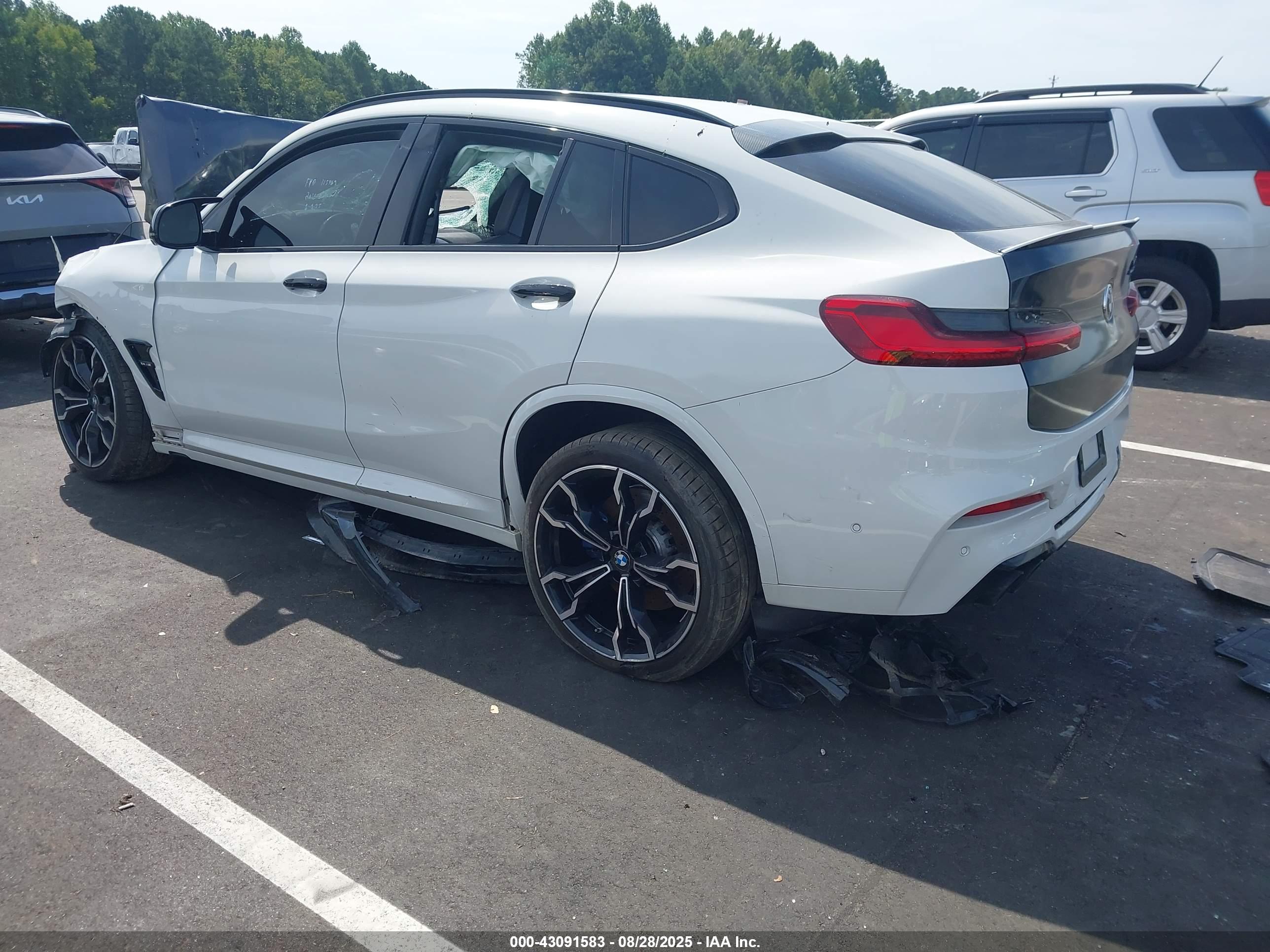 BMW X4 image 3