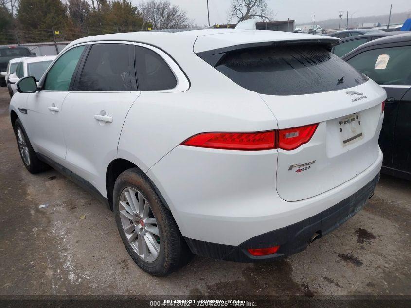 JAGUAR F-PACE image 3