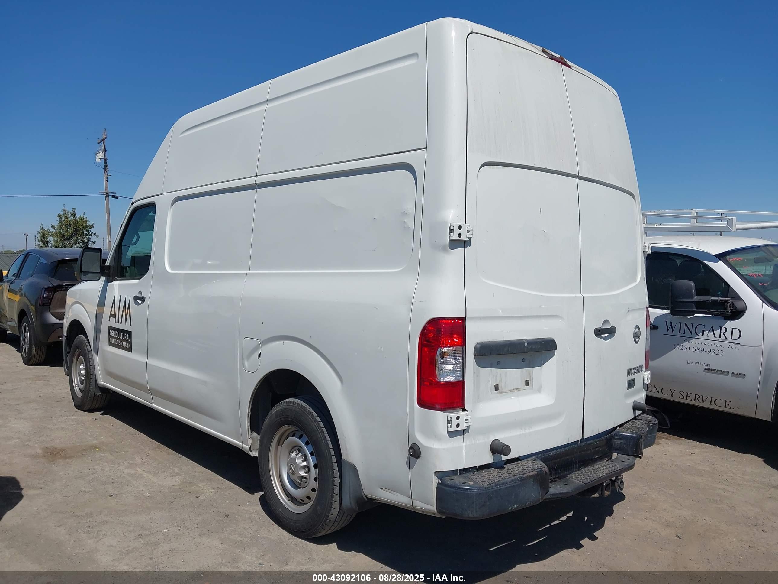 NISSAN NV image 3
